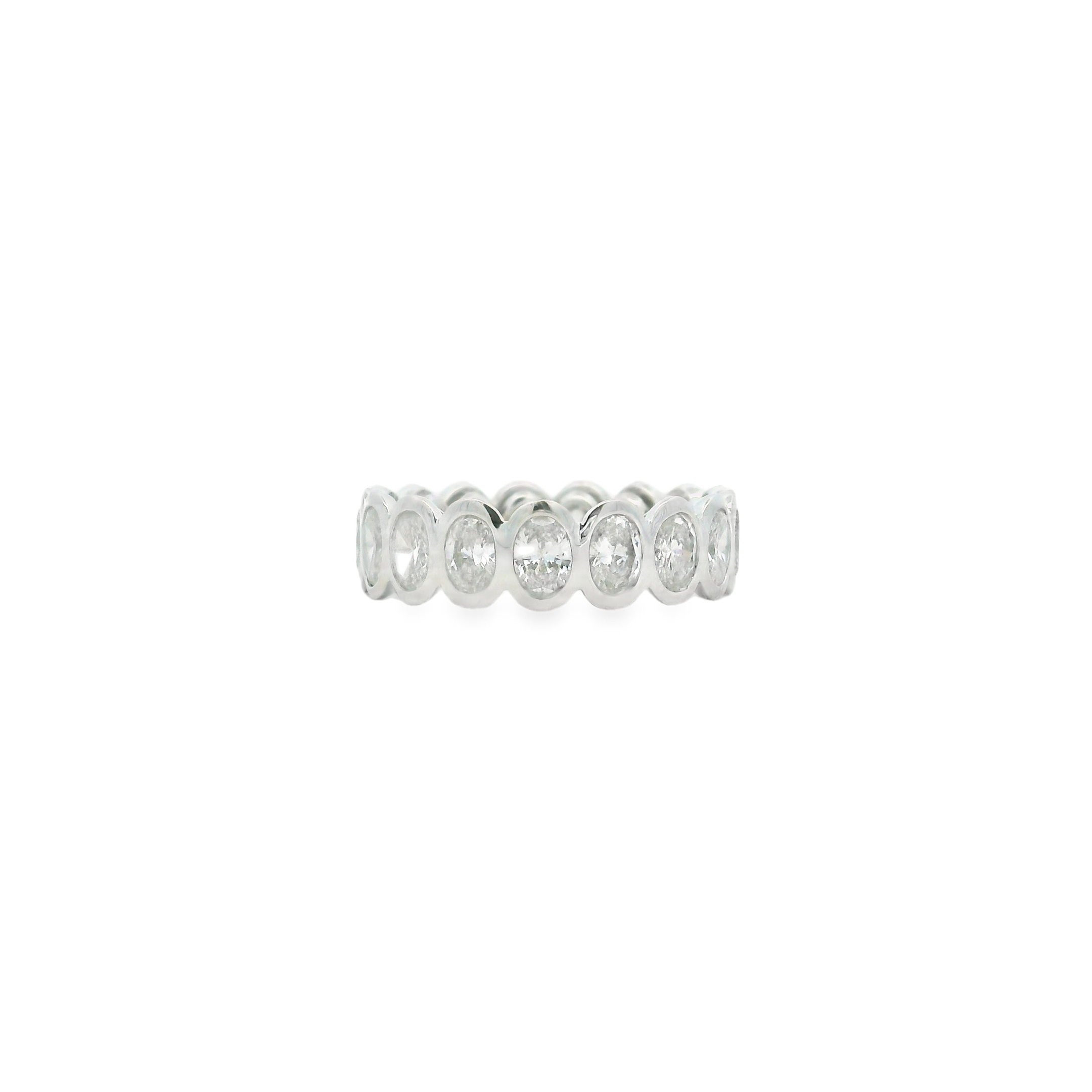 OVAL DIAMOND BAND