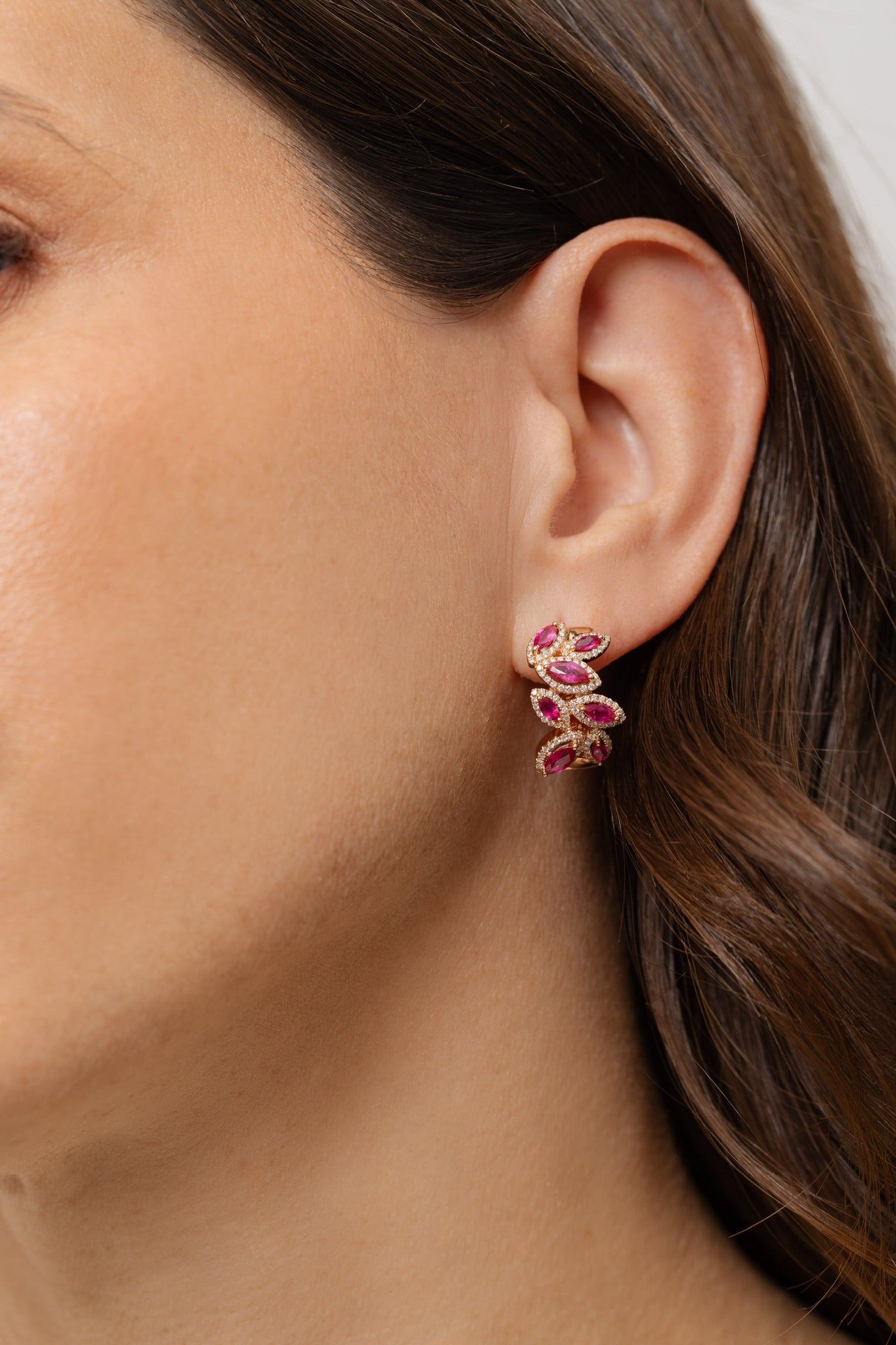 LUSTRO HOOPS