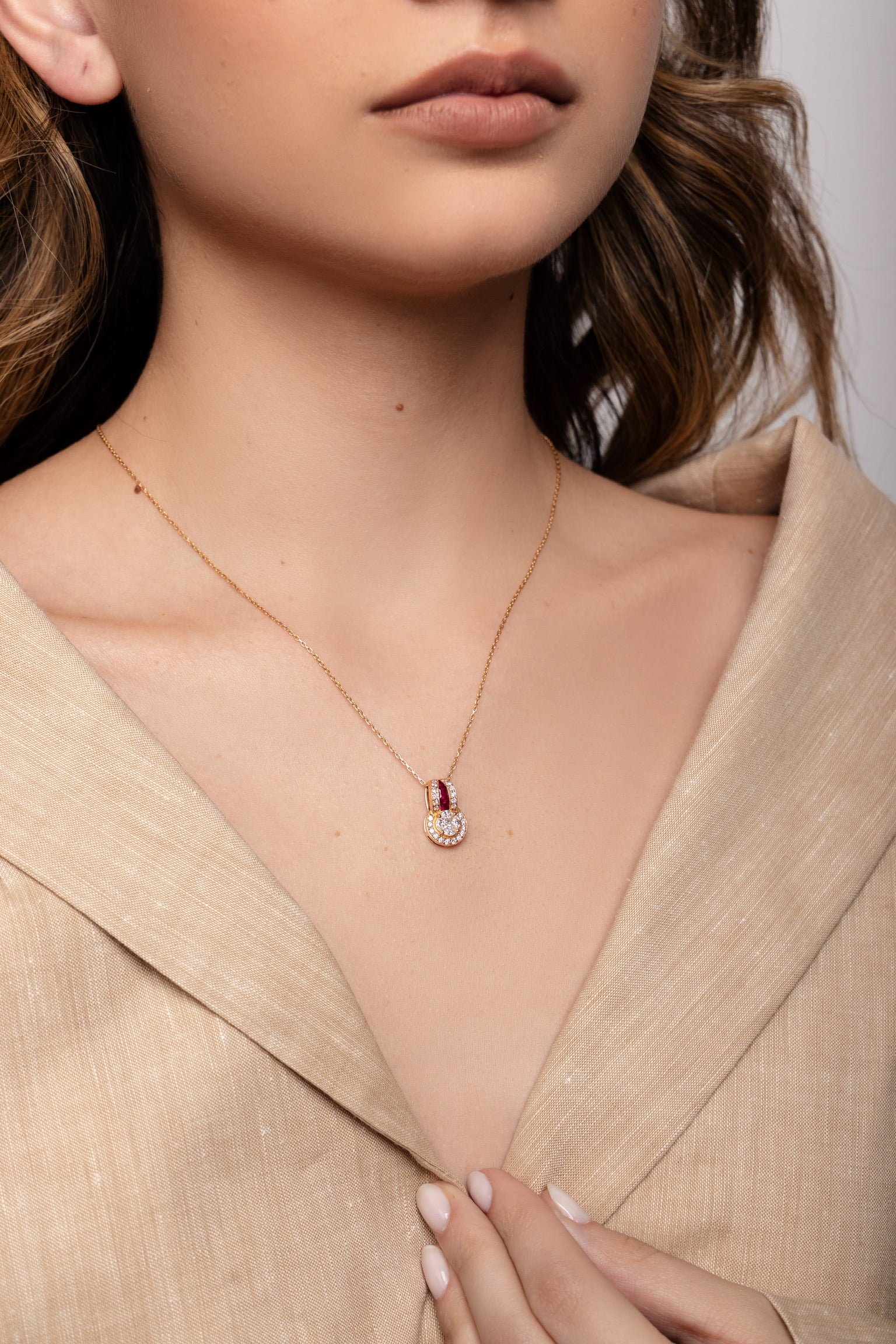 STUD RUBY AND DIAMOND PENDANT