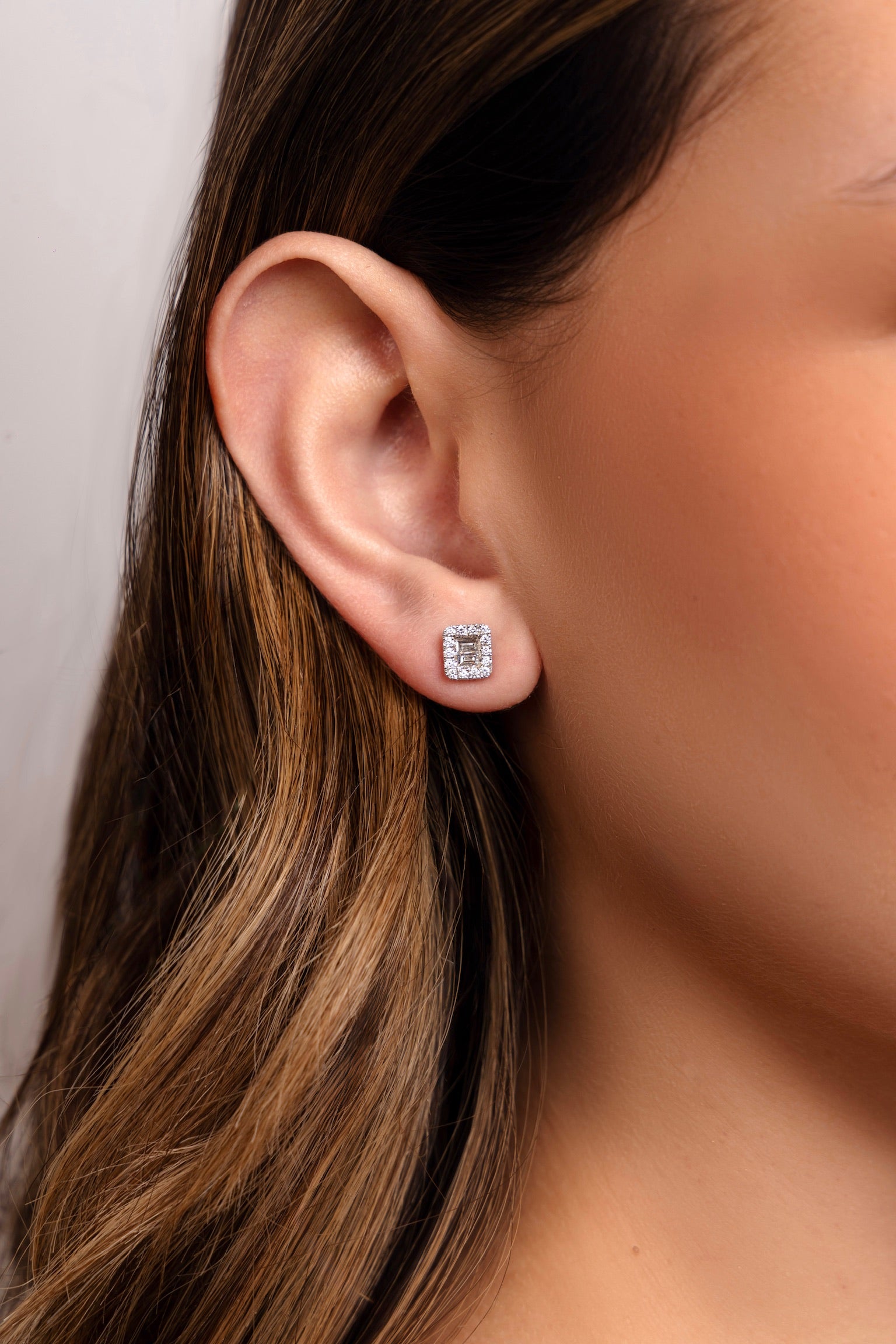 BAGUETTE DIAMOND STUDS