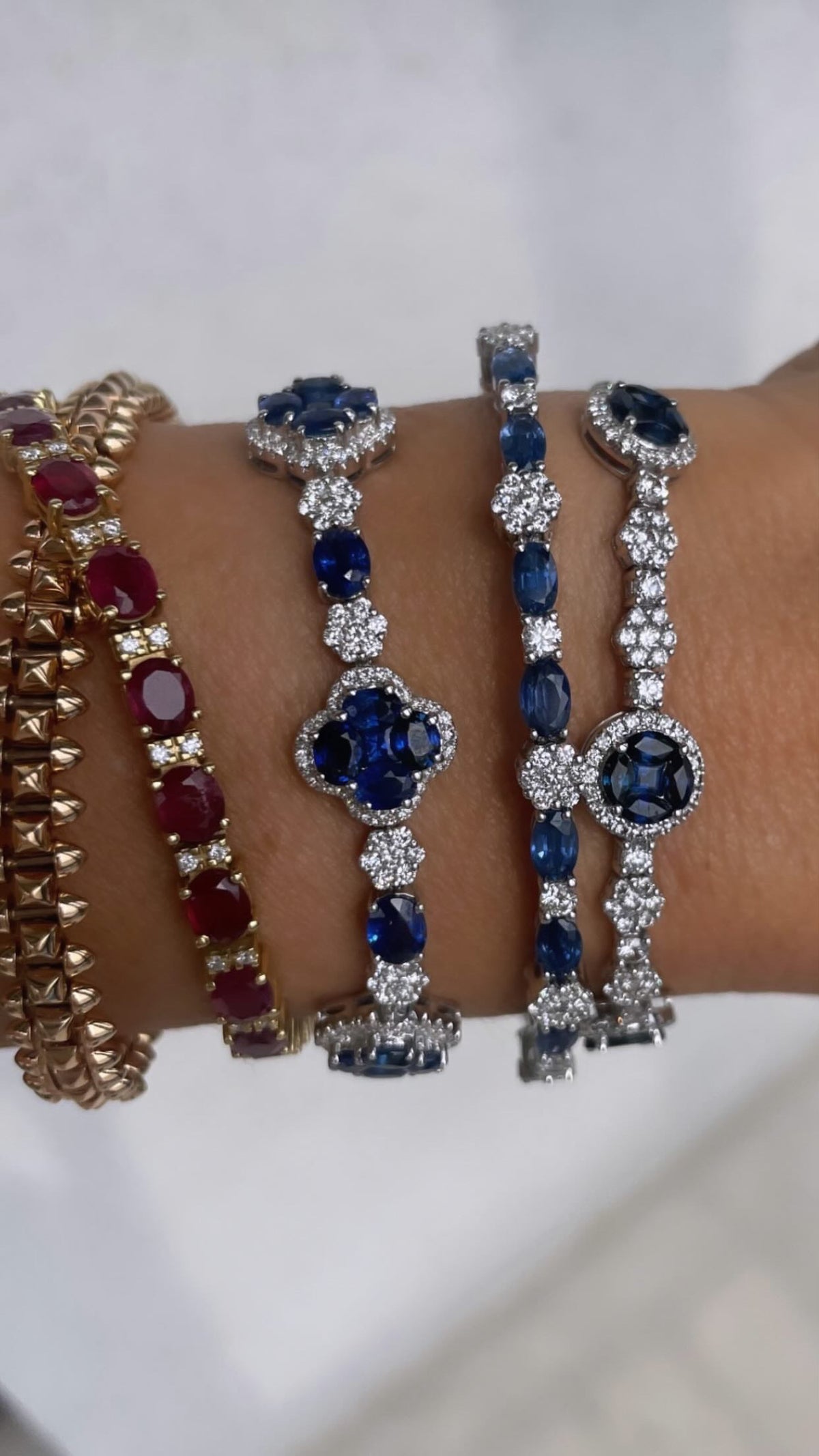 ADJUSTABLE SAPPHIRE BLOOM BRACELET