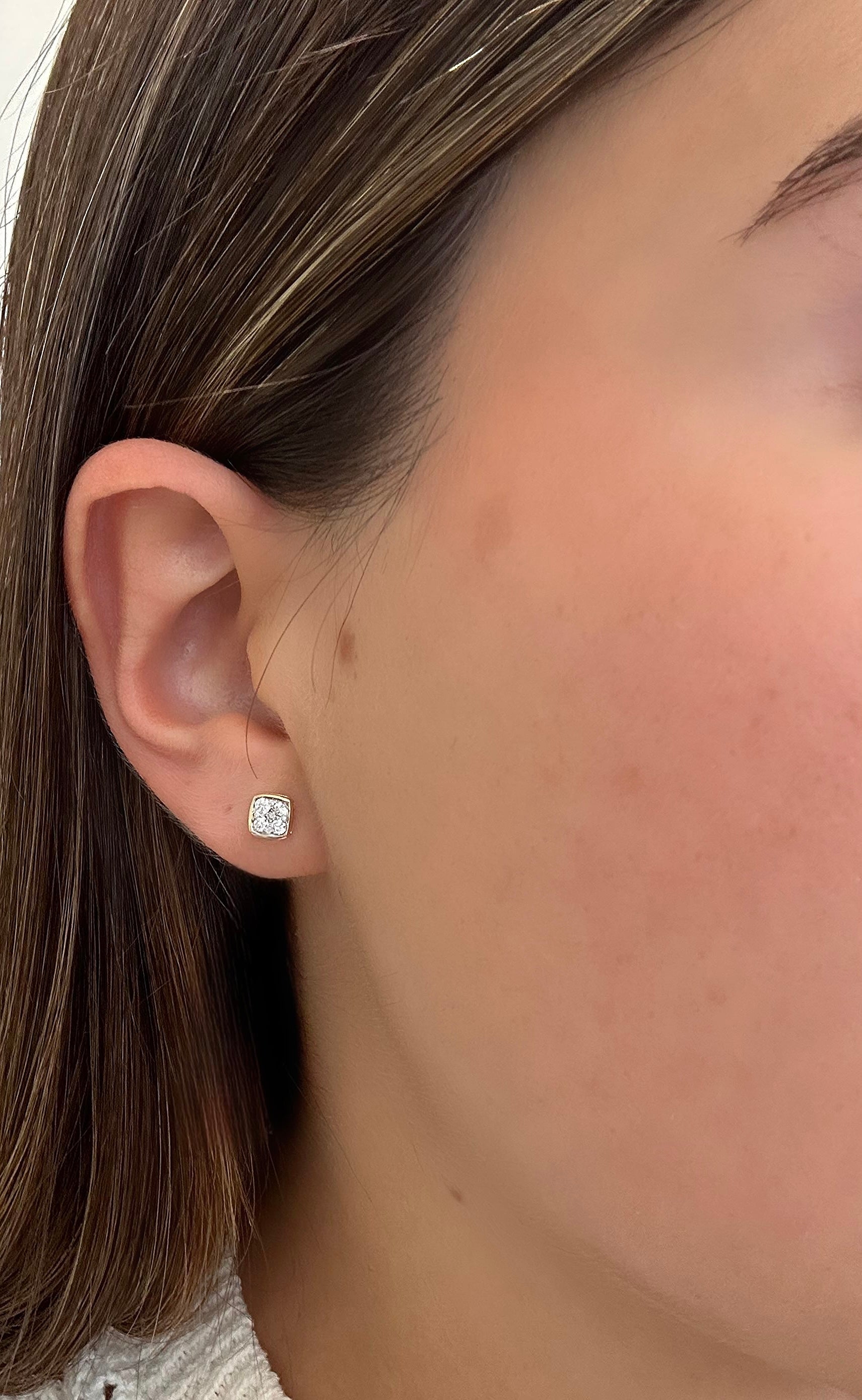 GOLDEN DIAMOND STUDS