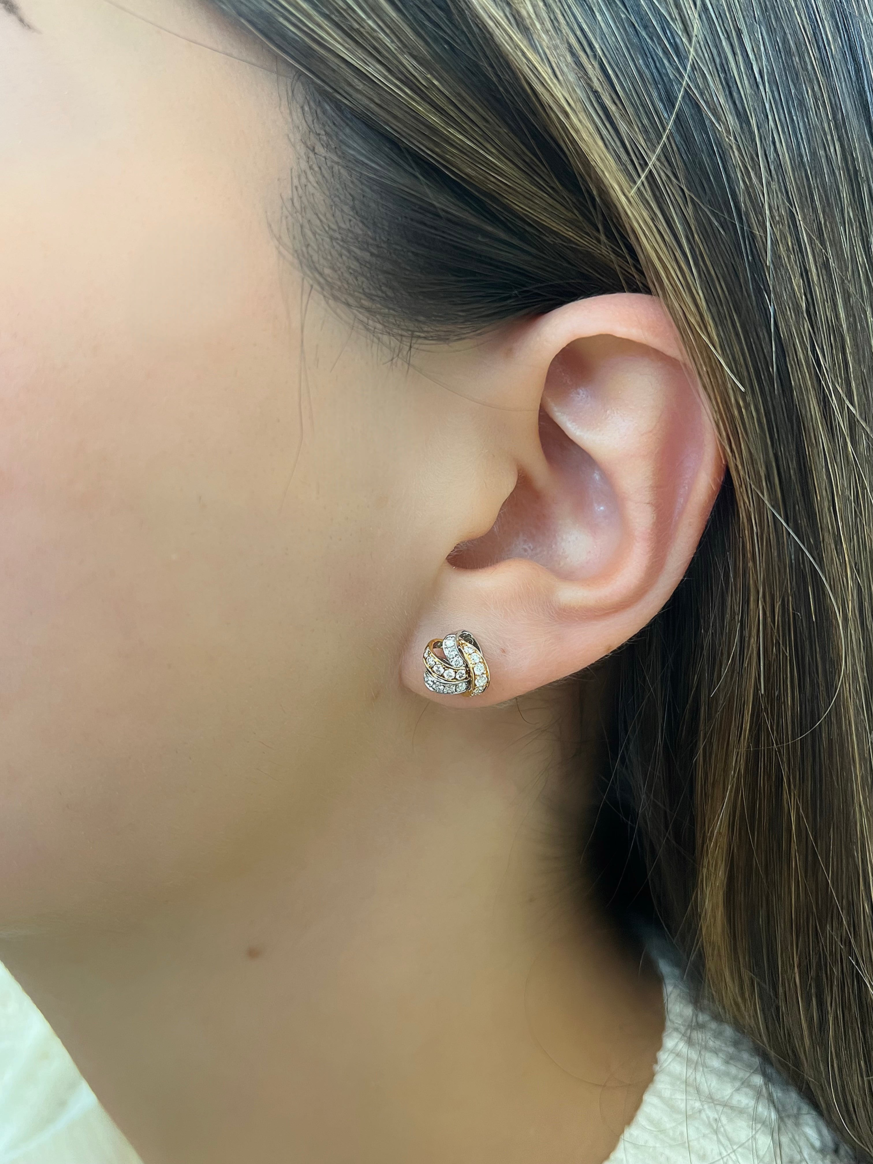 TRICOLOR GOLD AND DIAMOND STUDS