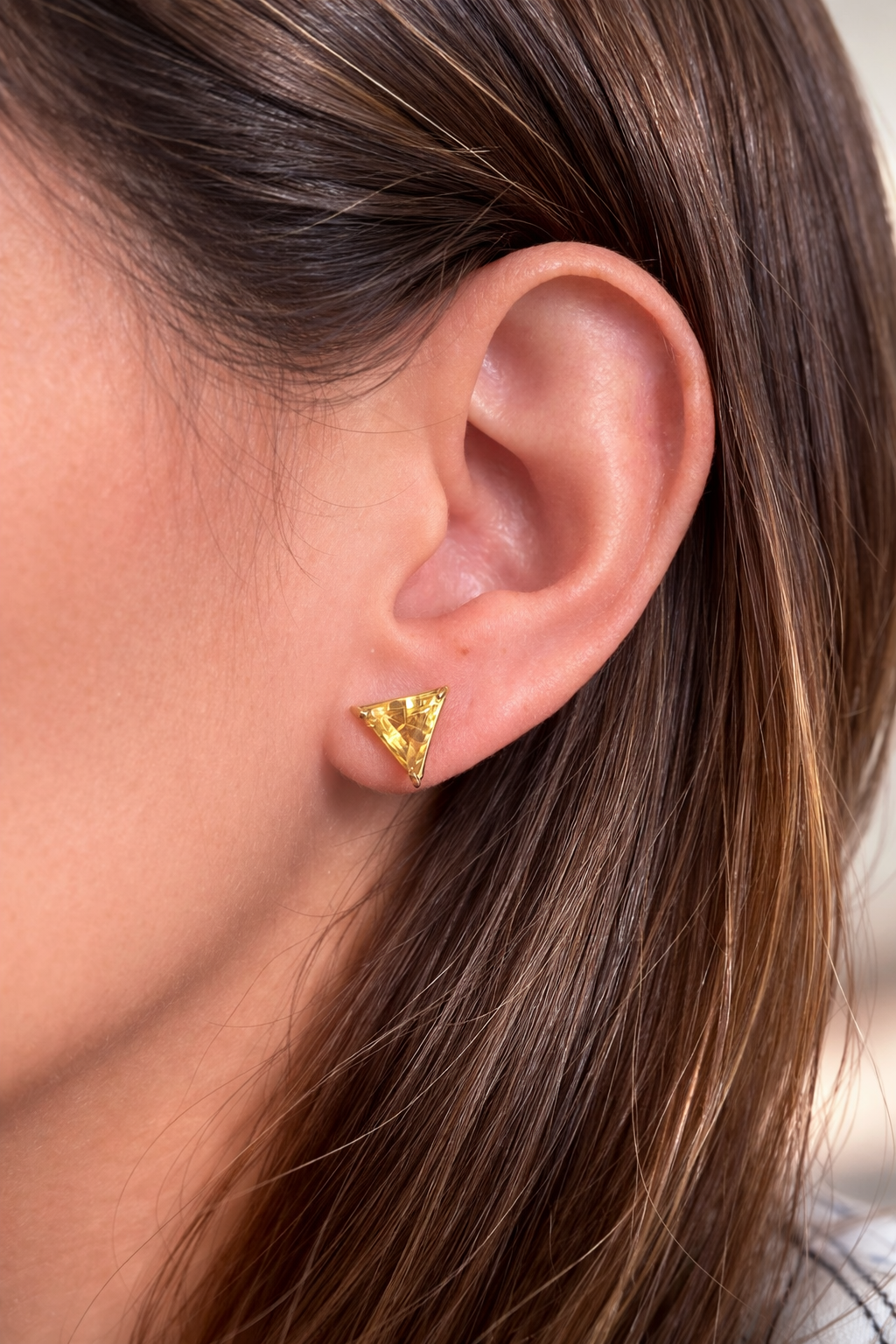 CITRINO STUDS