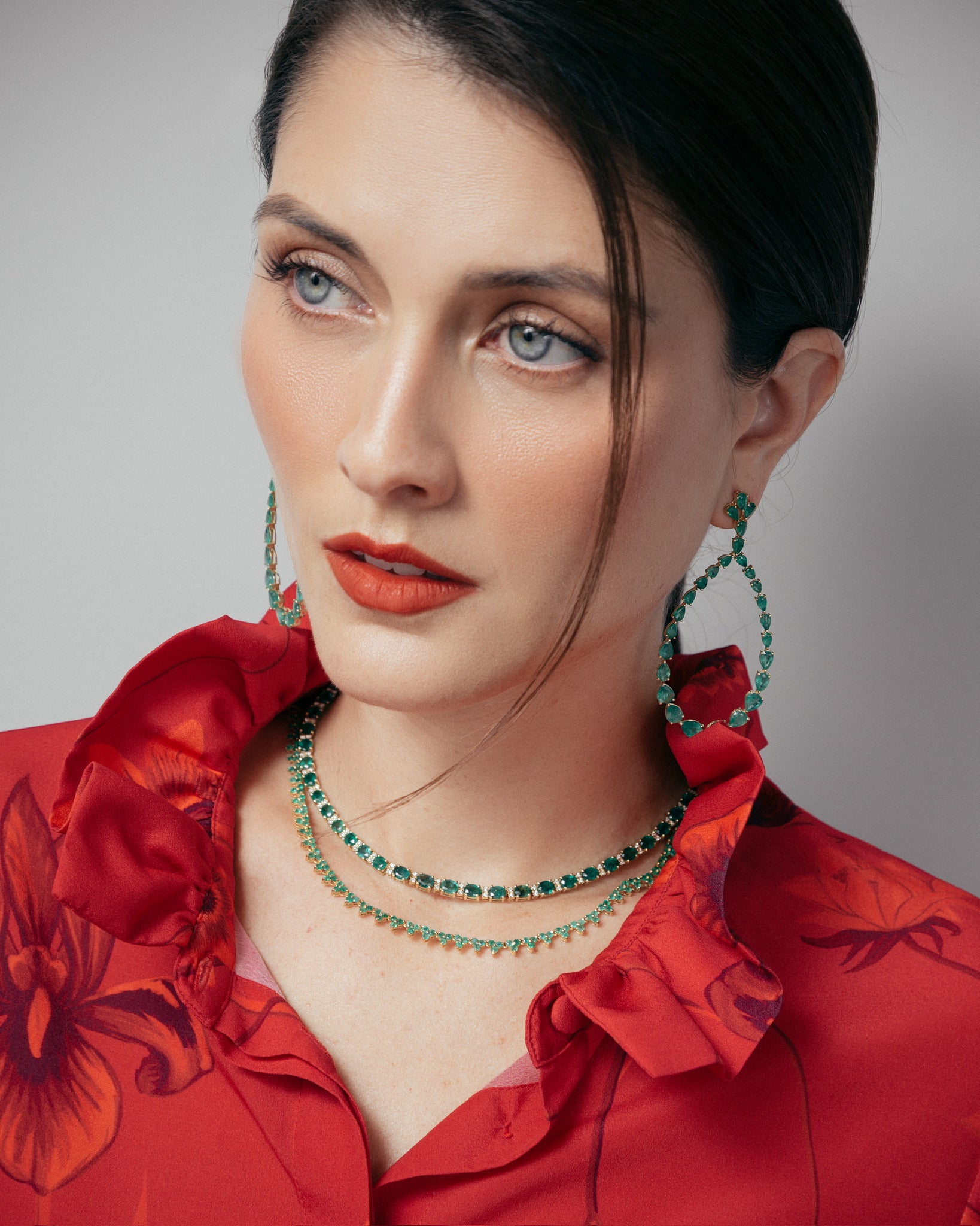 TRIPLE EMERALD FULL NECKLACE