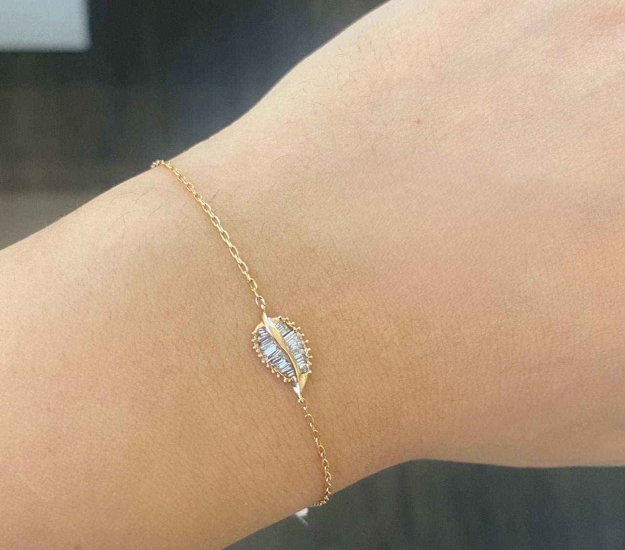 BAGUETTE DIAMOND LEAF ADJUSTABLE BRACELET