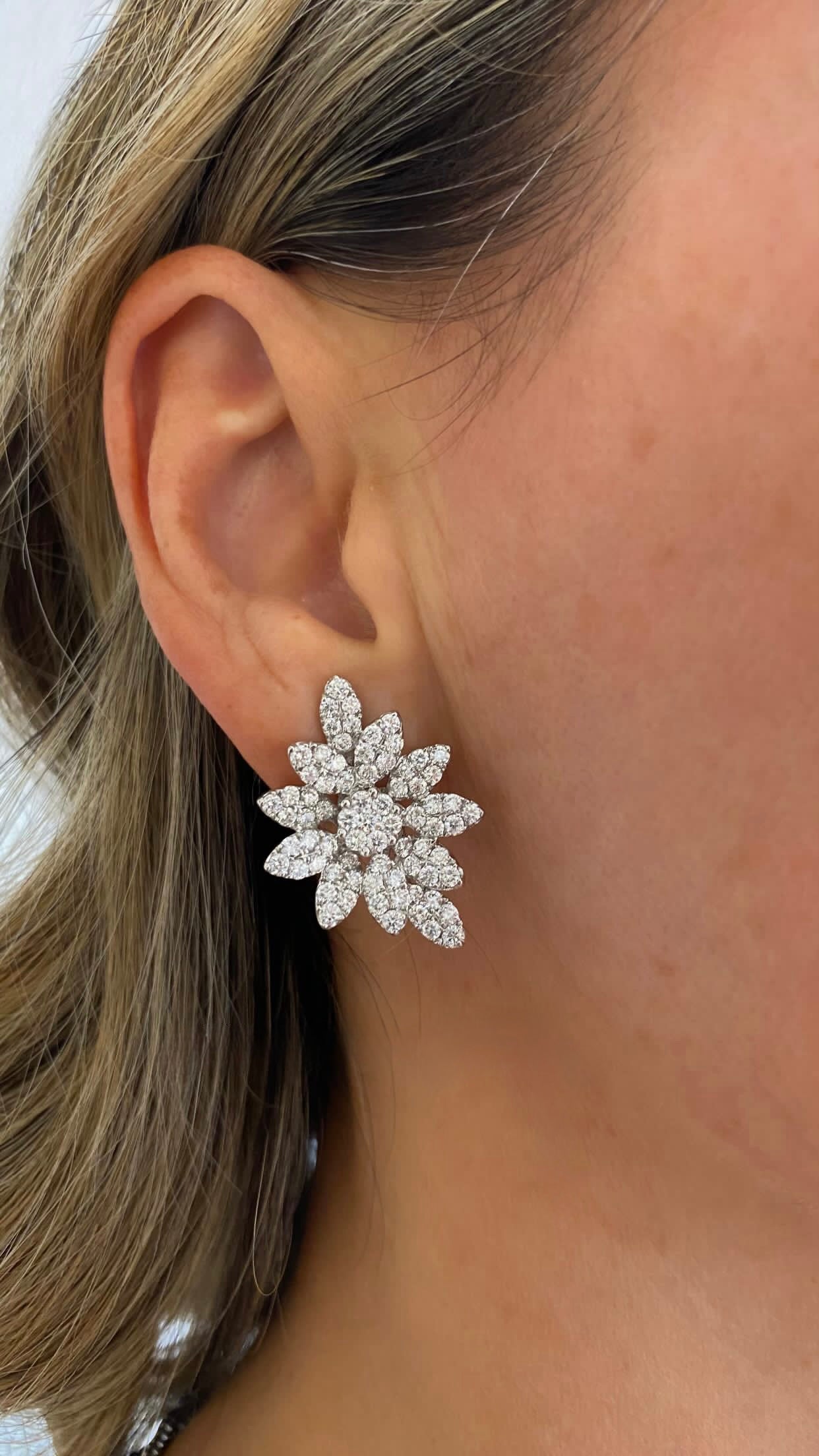 FOLIAGE DIAMOND EARRINGS
