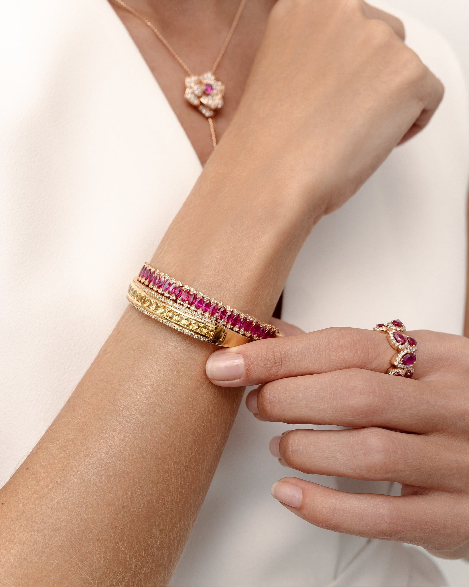 SAMIRA THICK BANGLE