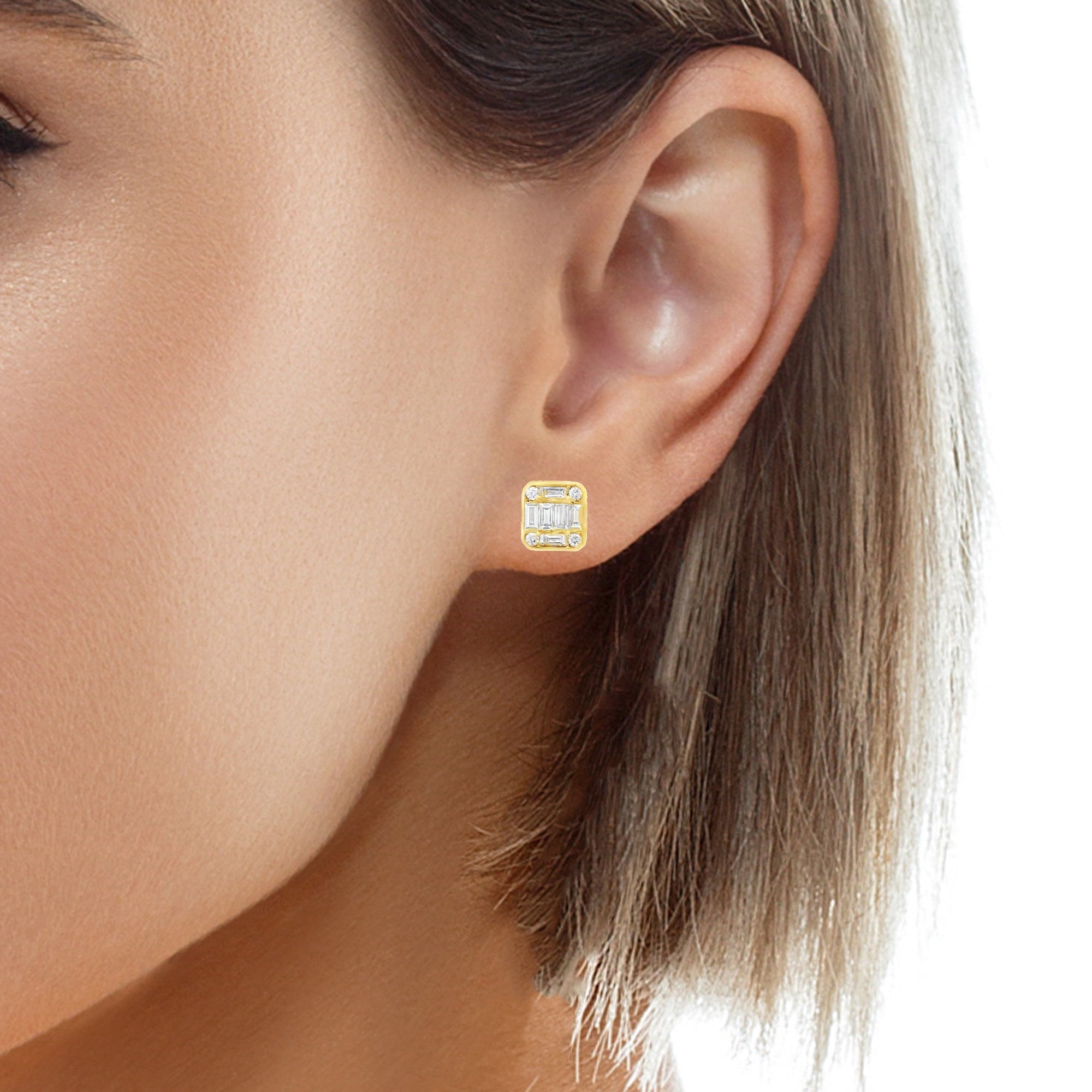 GRID GLEAM SQUARE DIAMOND EARRINGS