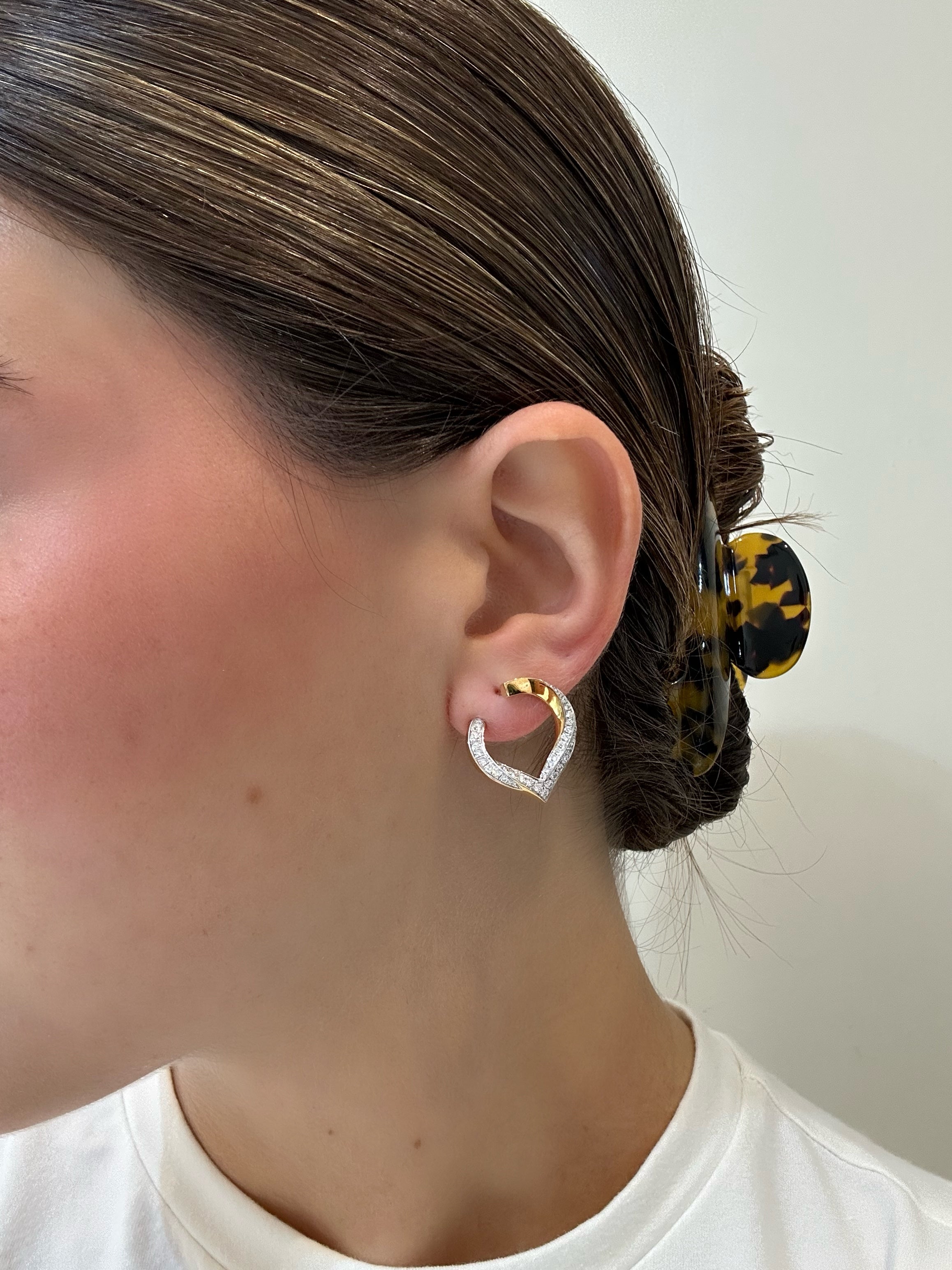 PEAR LUM YELLOW EARRINGS
