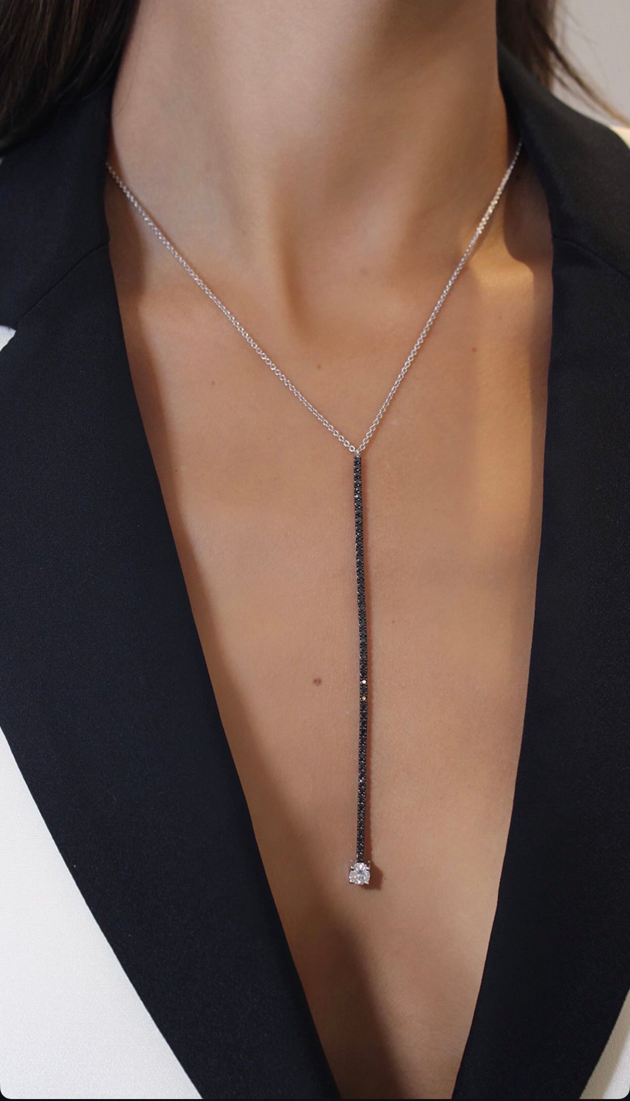 LONG DIAMOND LARIAT