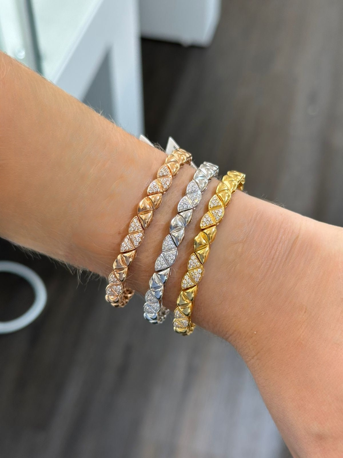 MAREA YELLOW GOLD CUFF