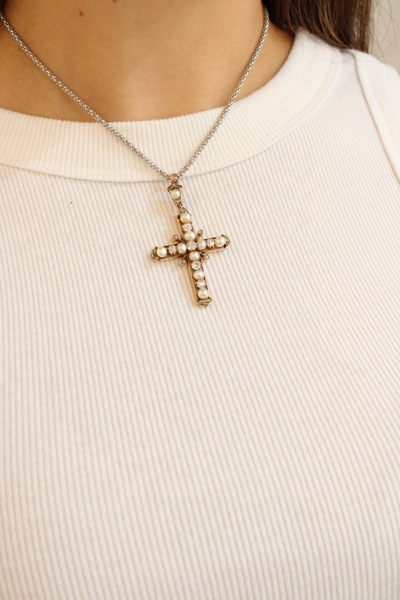 GOLDEN PEARL CROSS
