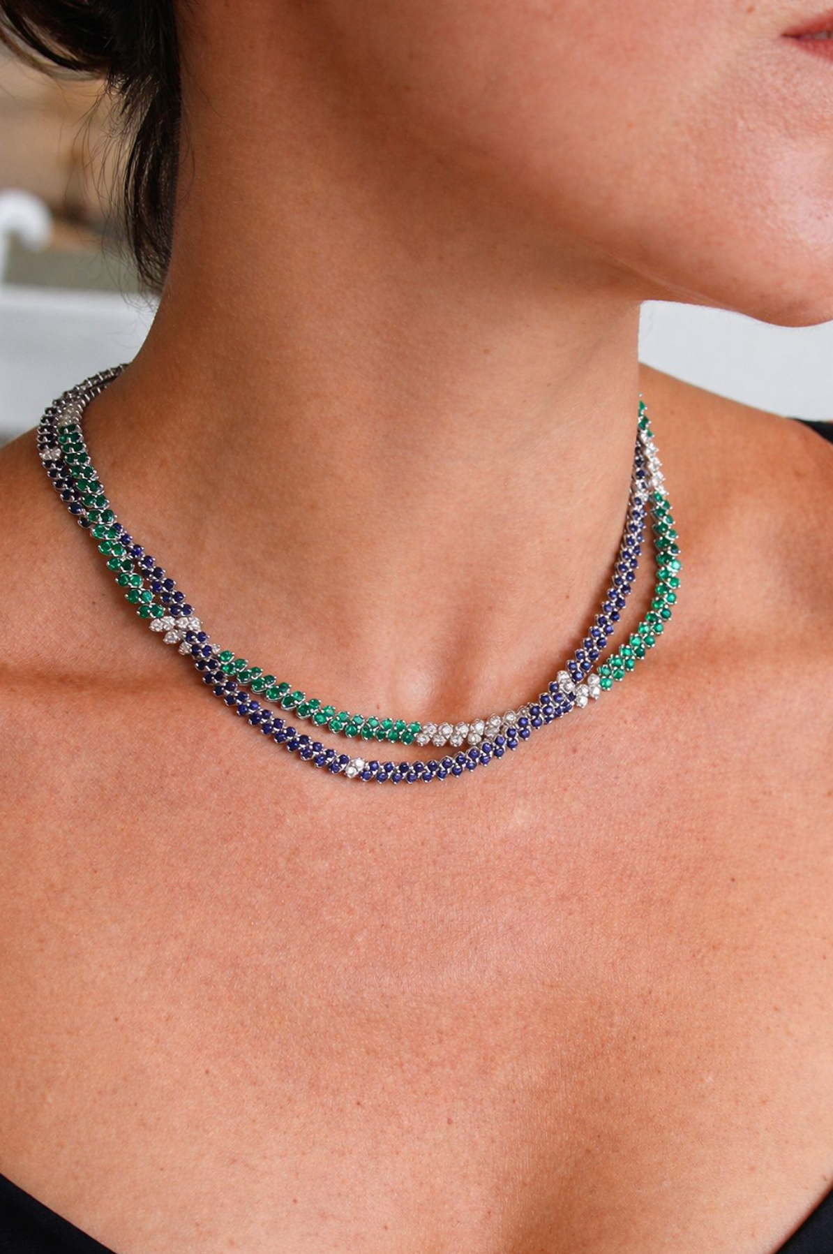 ROUND CUT BLUE SAPPHIRES TENNIS NECKLACE