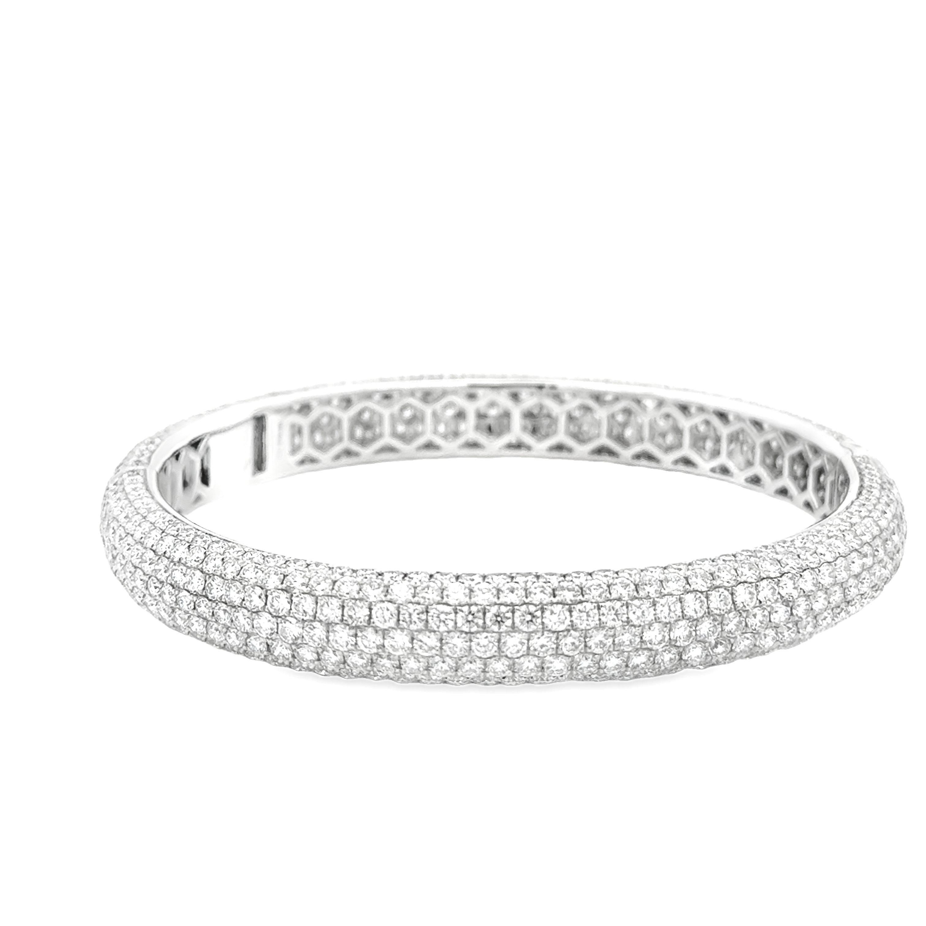 DIAMOND FULL PAVE BANGLE