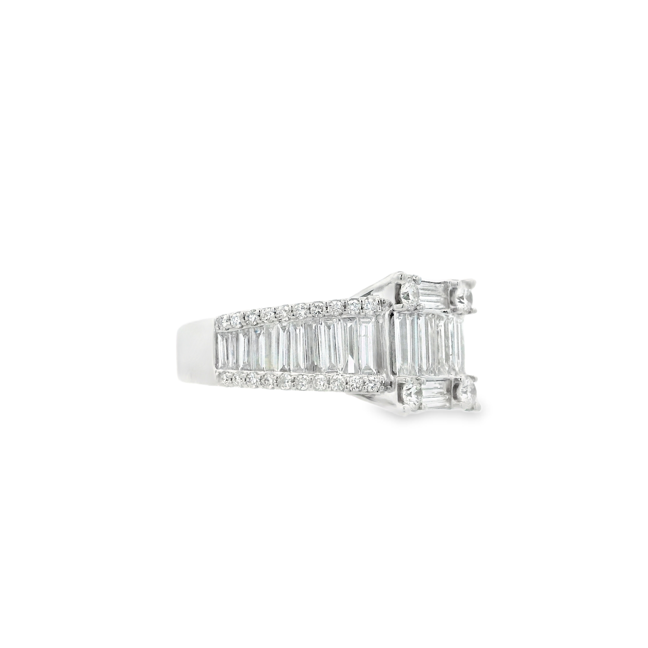 STRUCTURED BAGUETTE DIAMOND RING