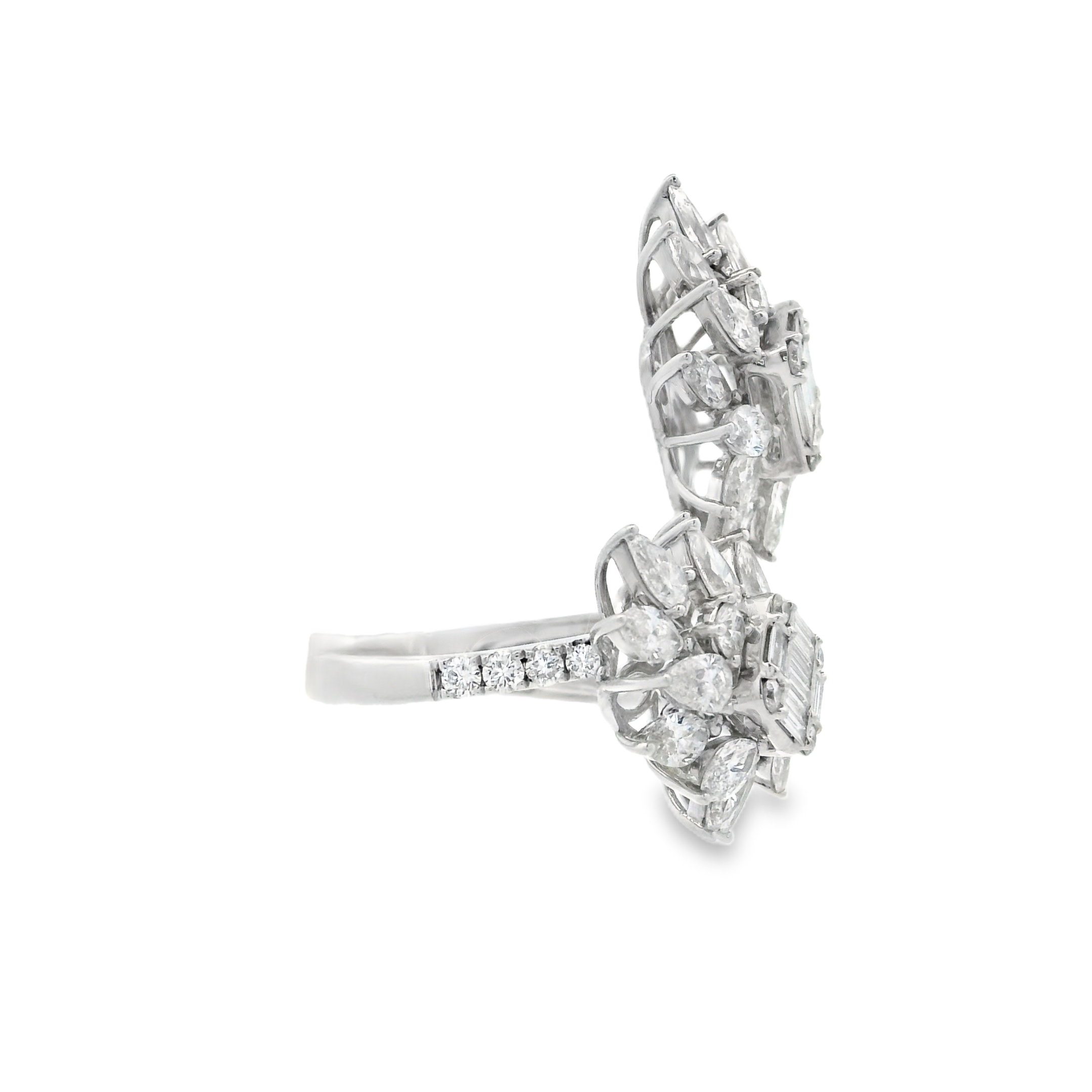 DIAMOND FLOWER RING
