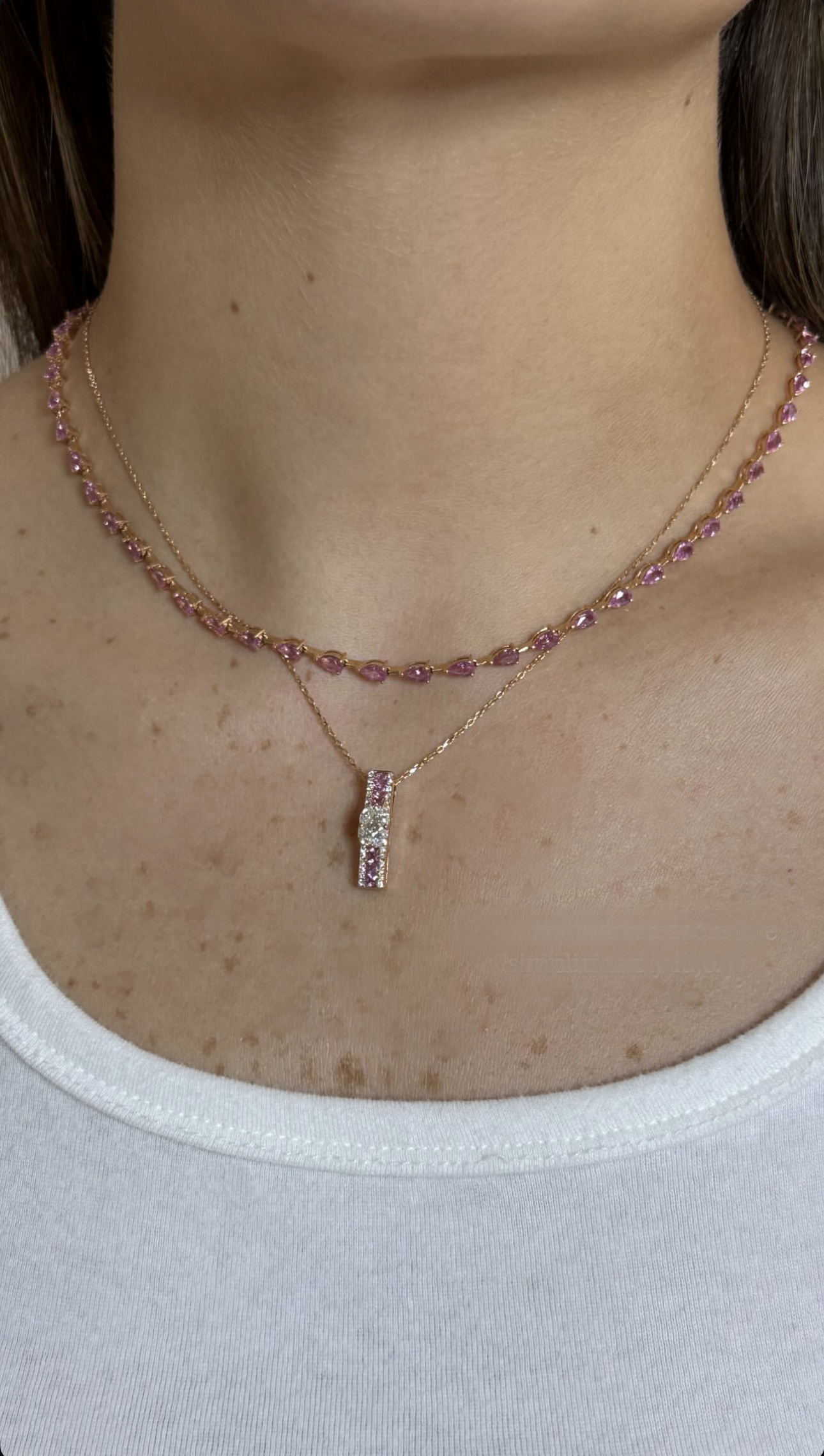 POST PINK SAPPHIRES PENDANT