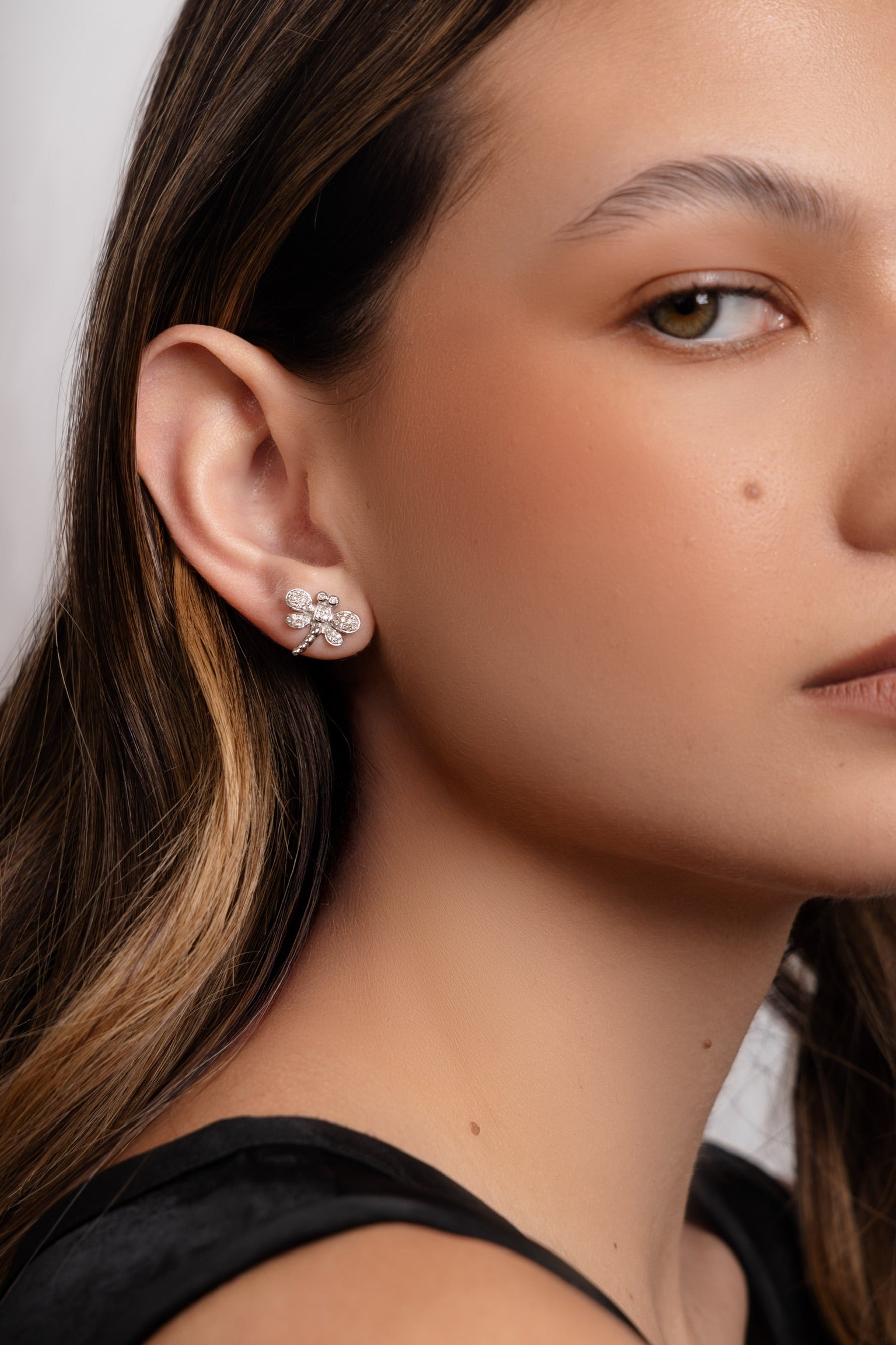 LUNA WINGS STUDS