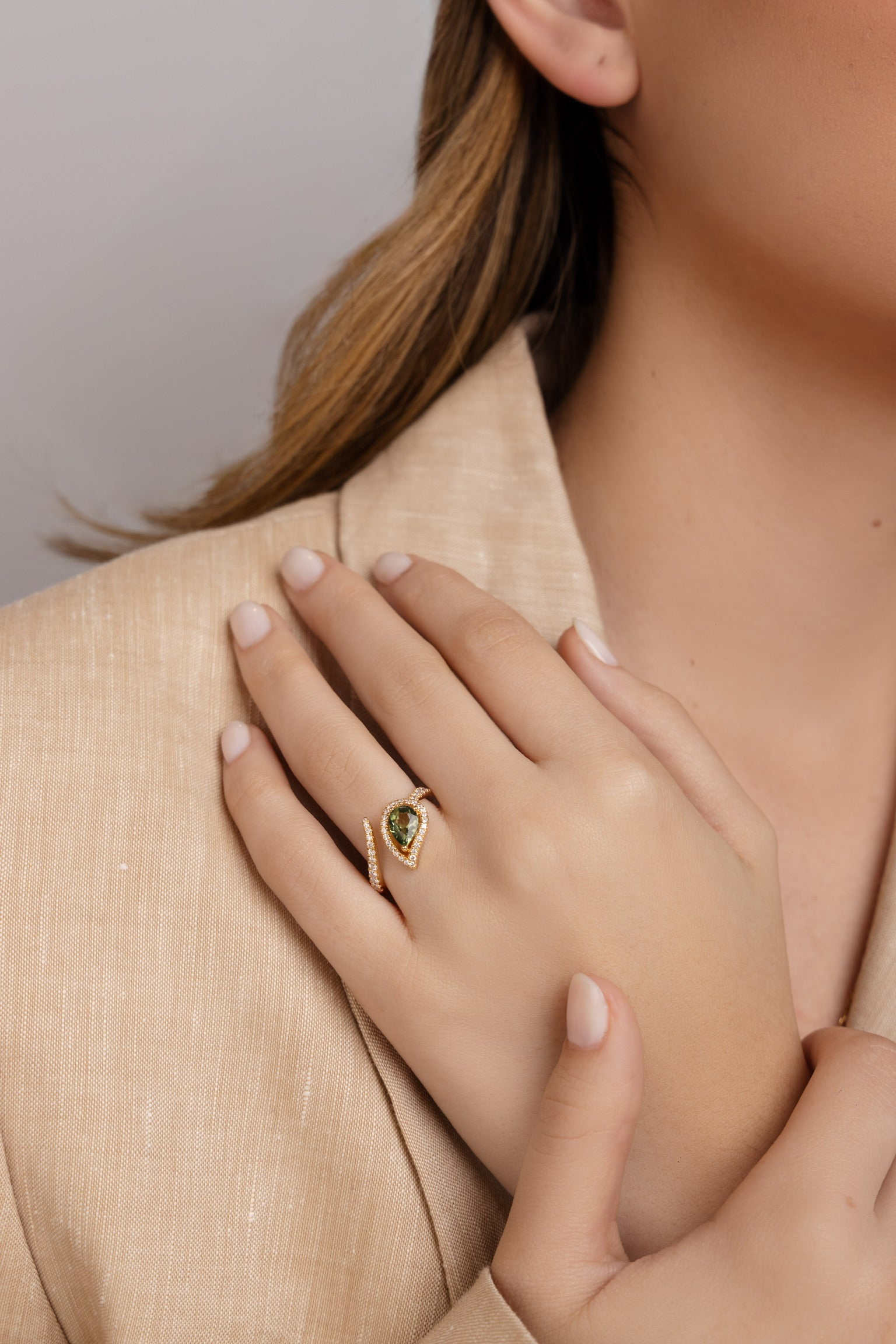 GREEN AMETHYST LEAVE RING