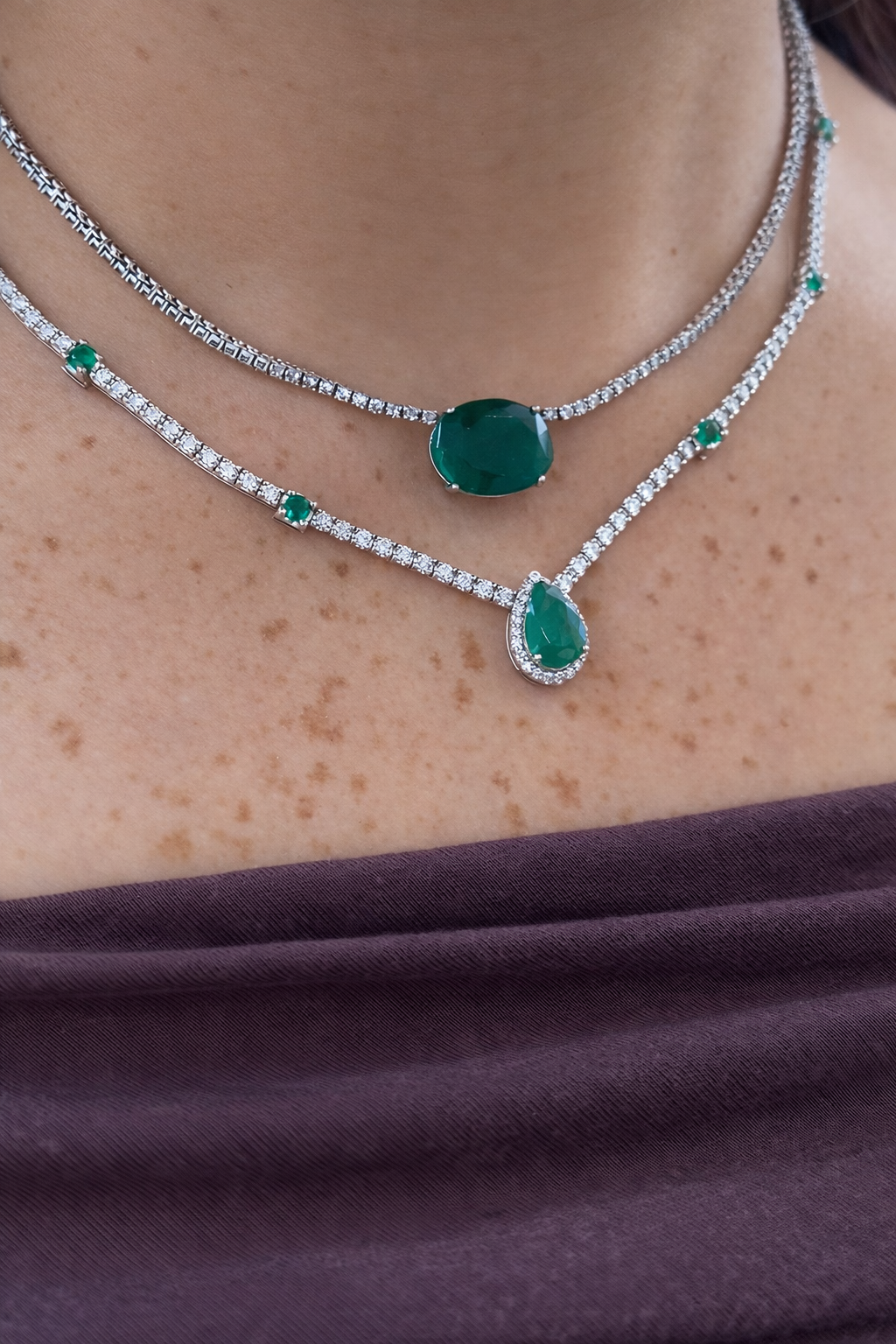 EMERALD PEAR LINE NECKLACE
