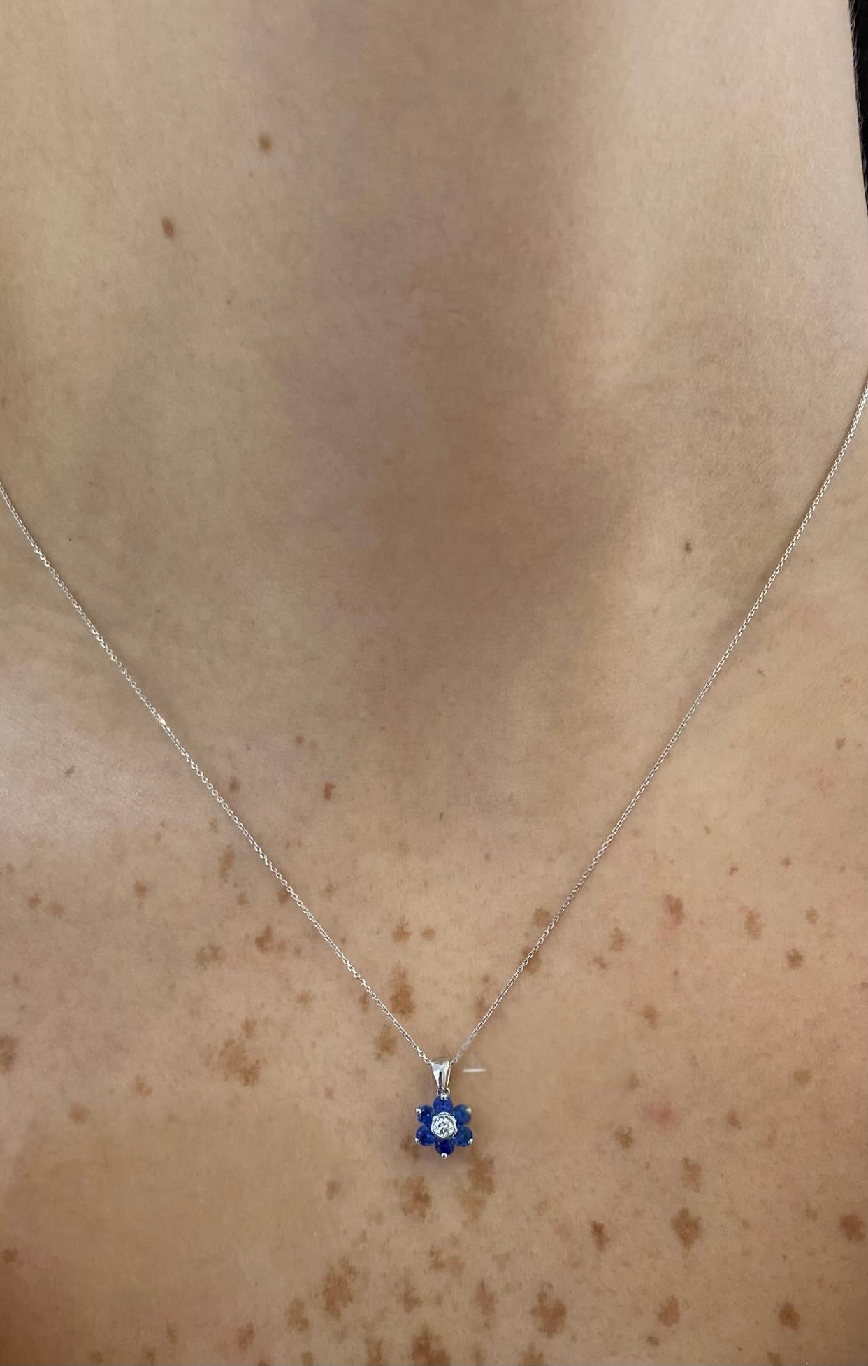 SAPPHIRE FLOWER NECKLACE