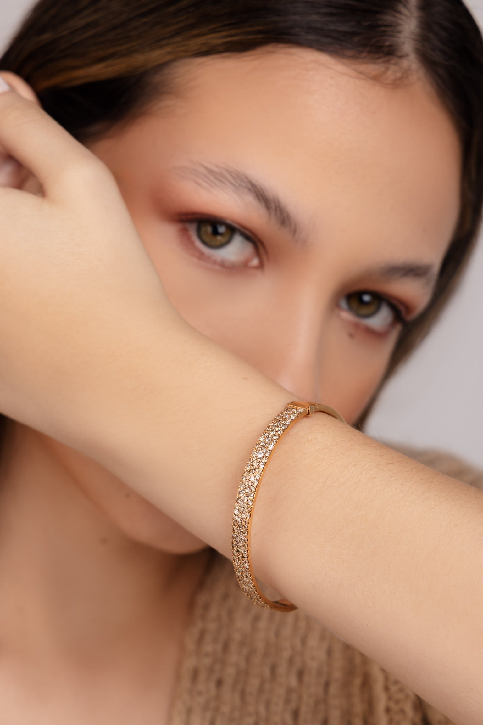 CHAMPAGNE DIAMONDS BANGLE