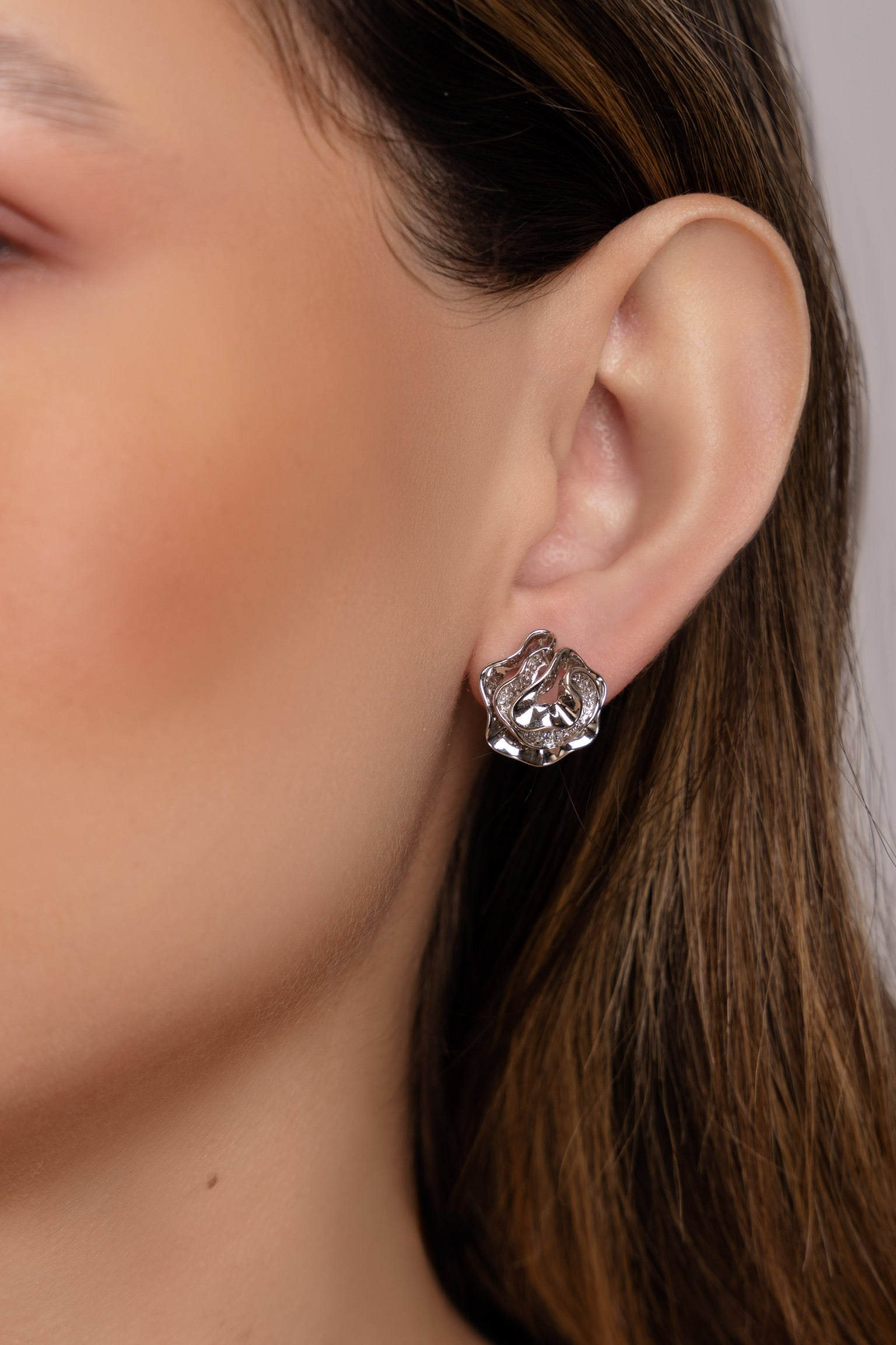LUNA PETAL EARRINGS