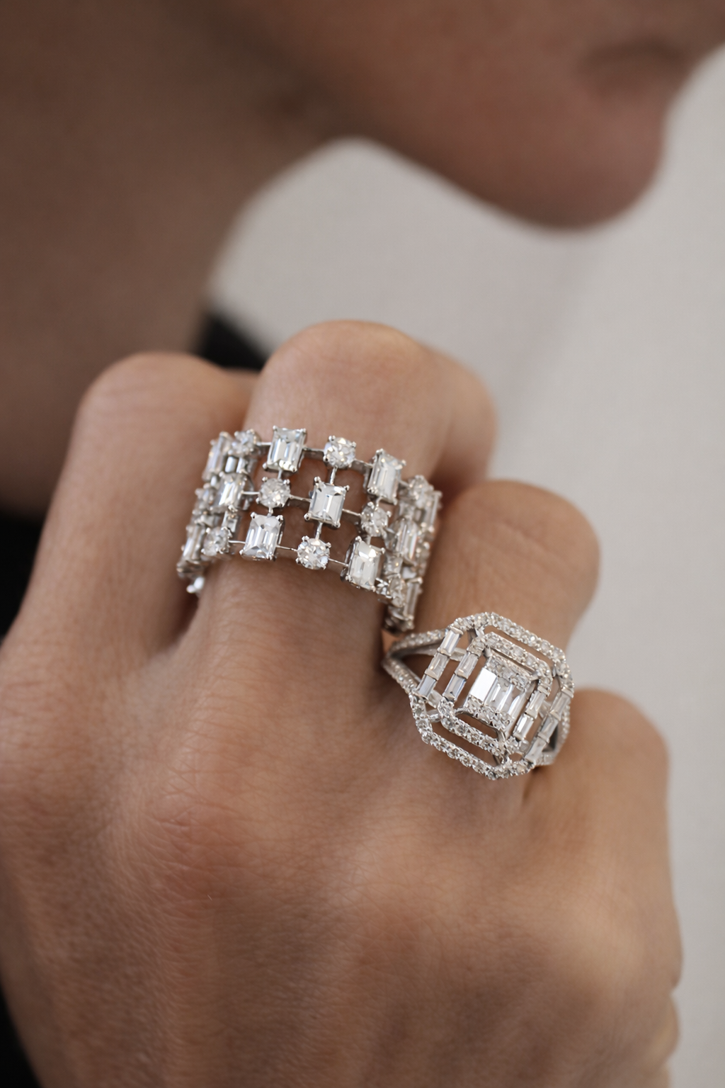 STRUCTURED DIAMOND RING
