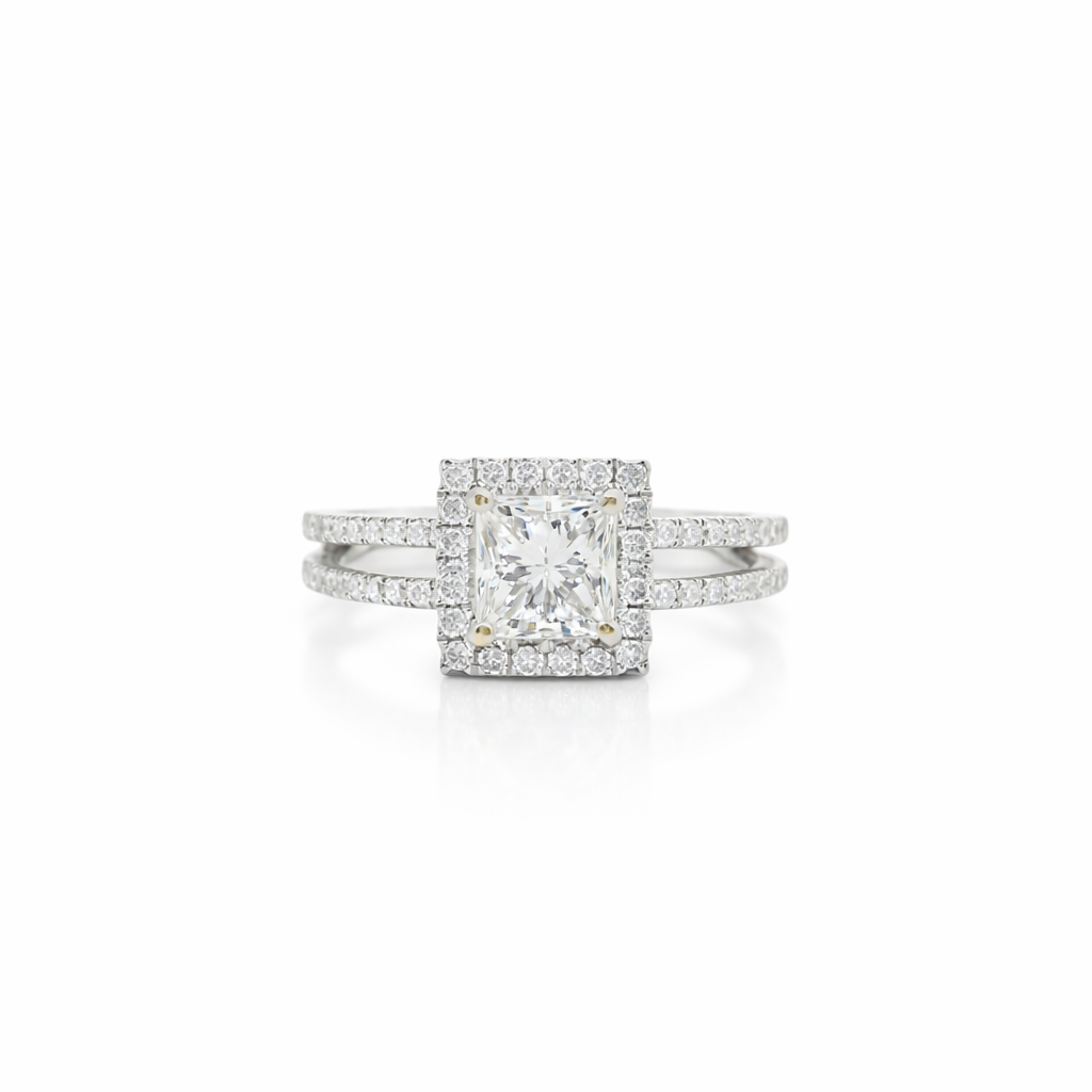 PRINCESS CUT SOLITAIRE ENGAMENT RING