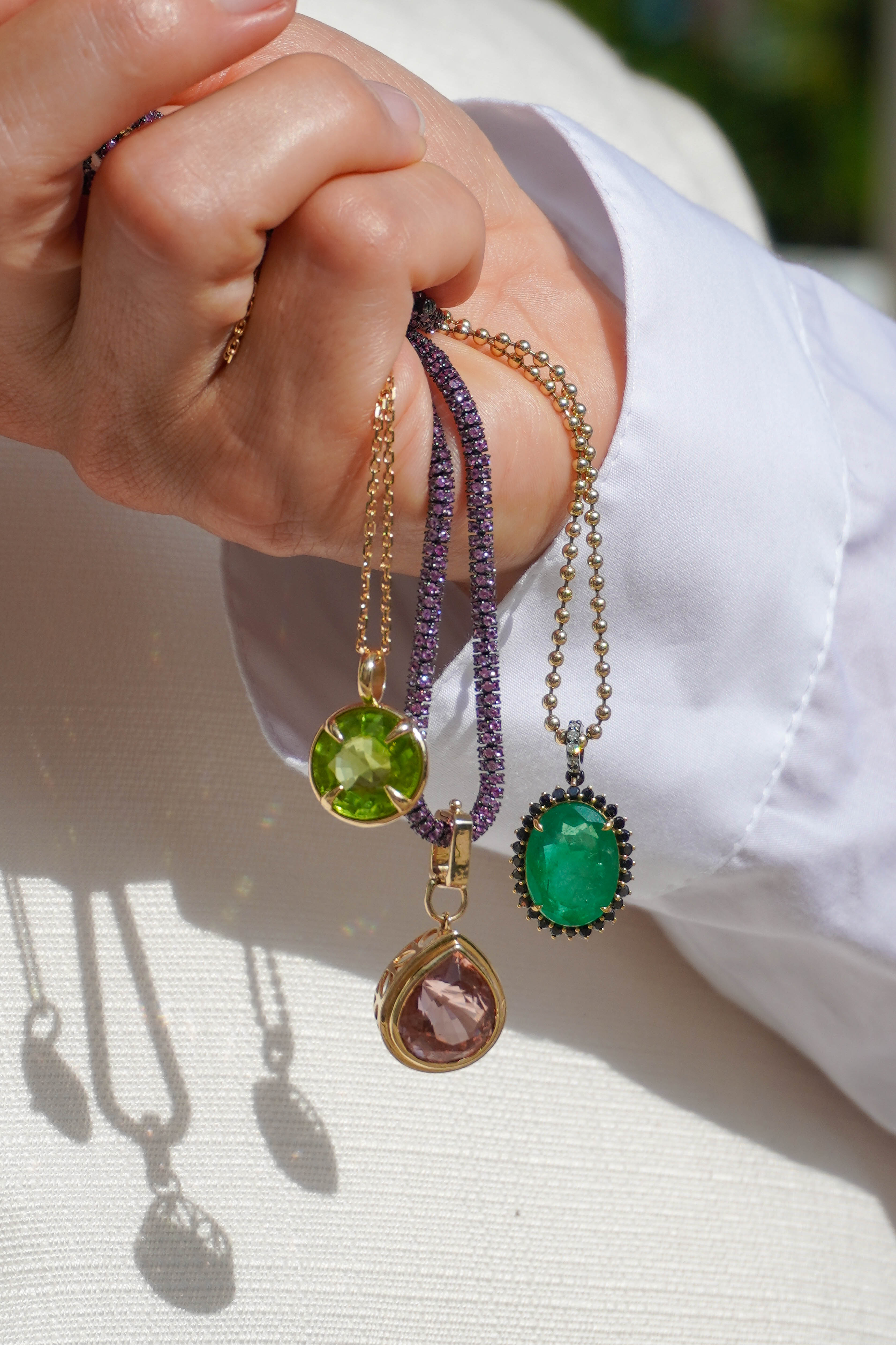 OVAL EMERALD PENDANT