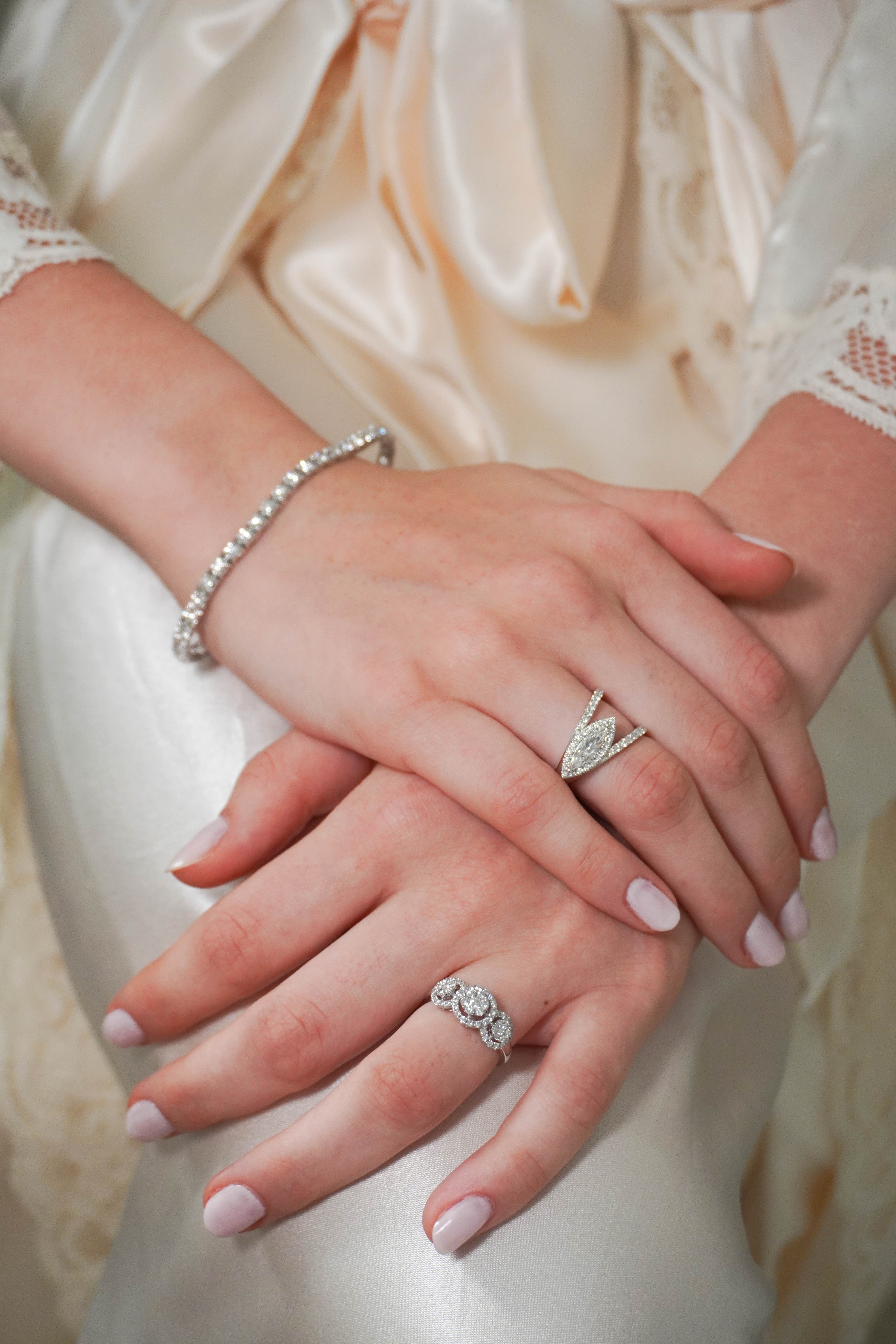 THREE DIAMOND RING