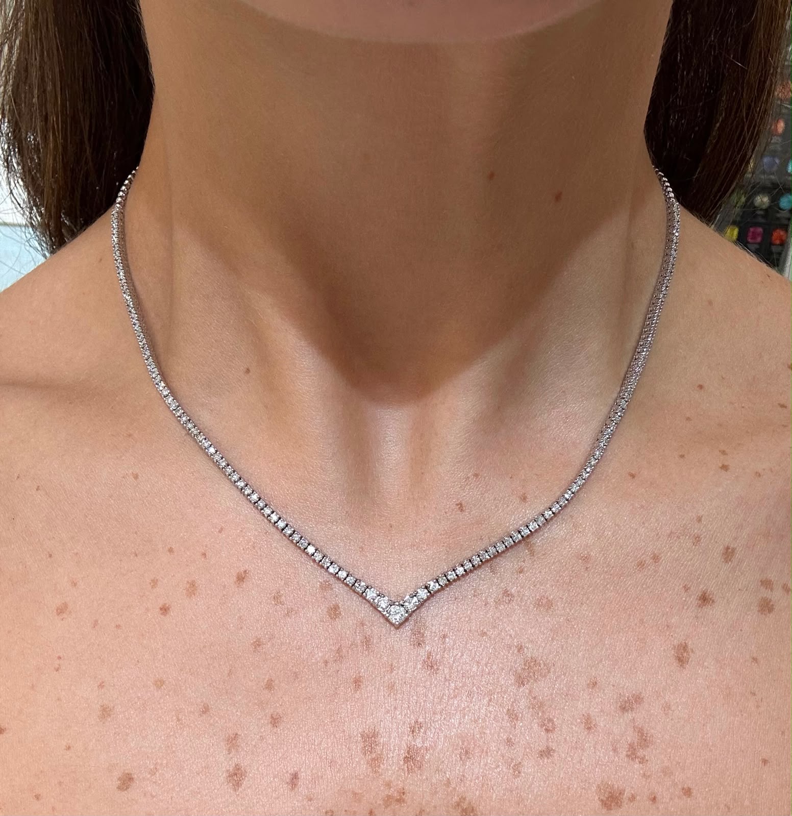 V DIAMOND TENNIS NECKLACE