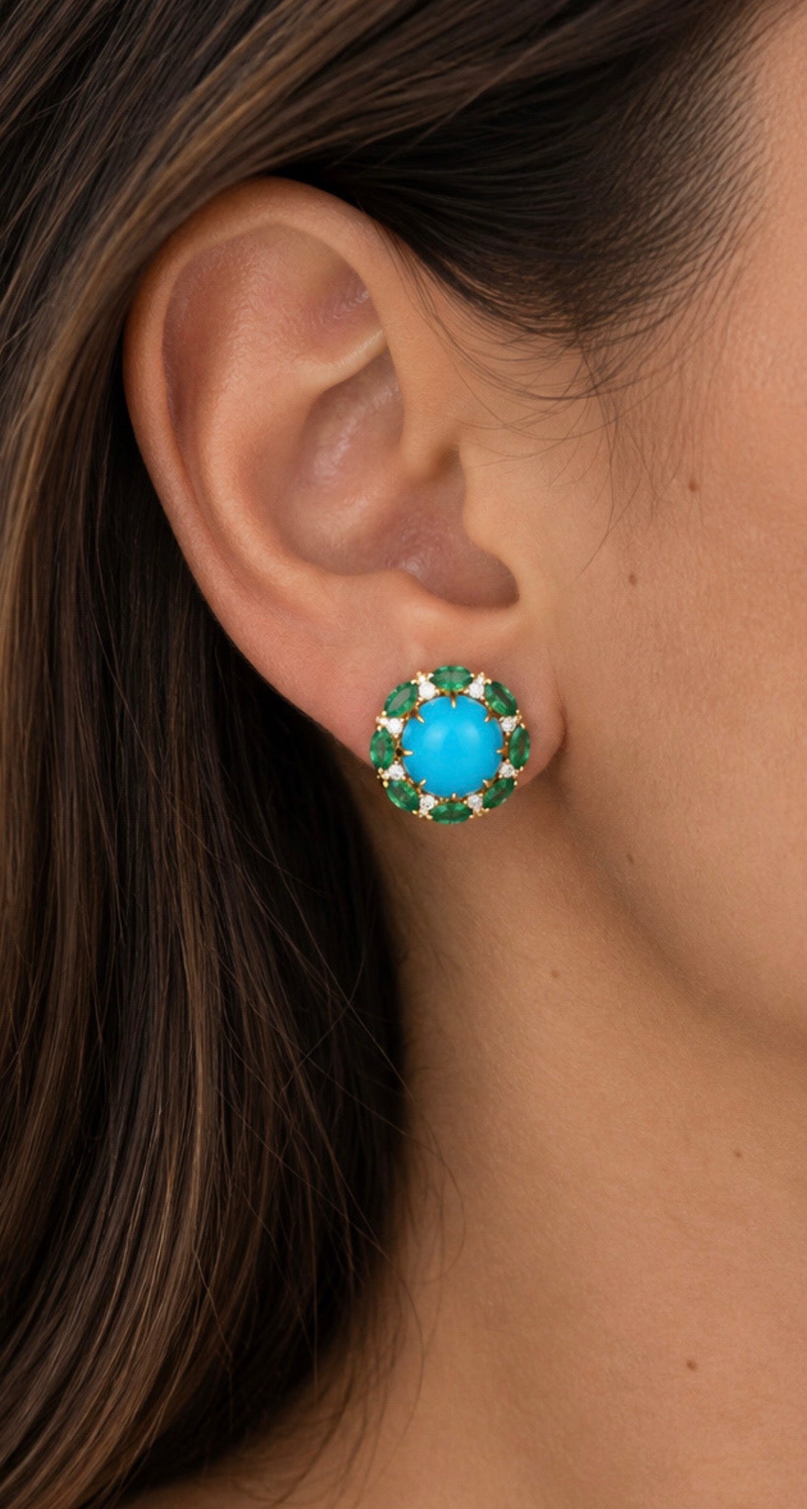 AZURA STUDS
