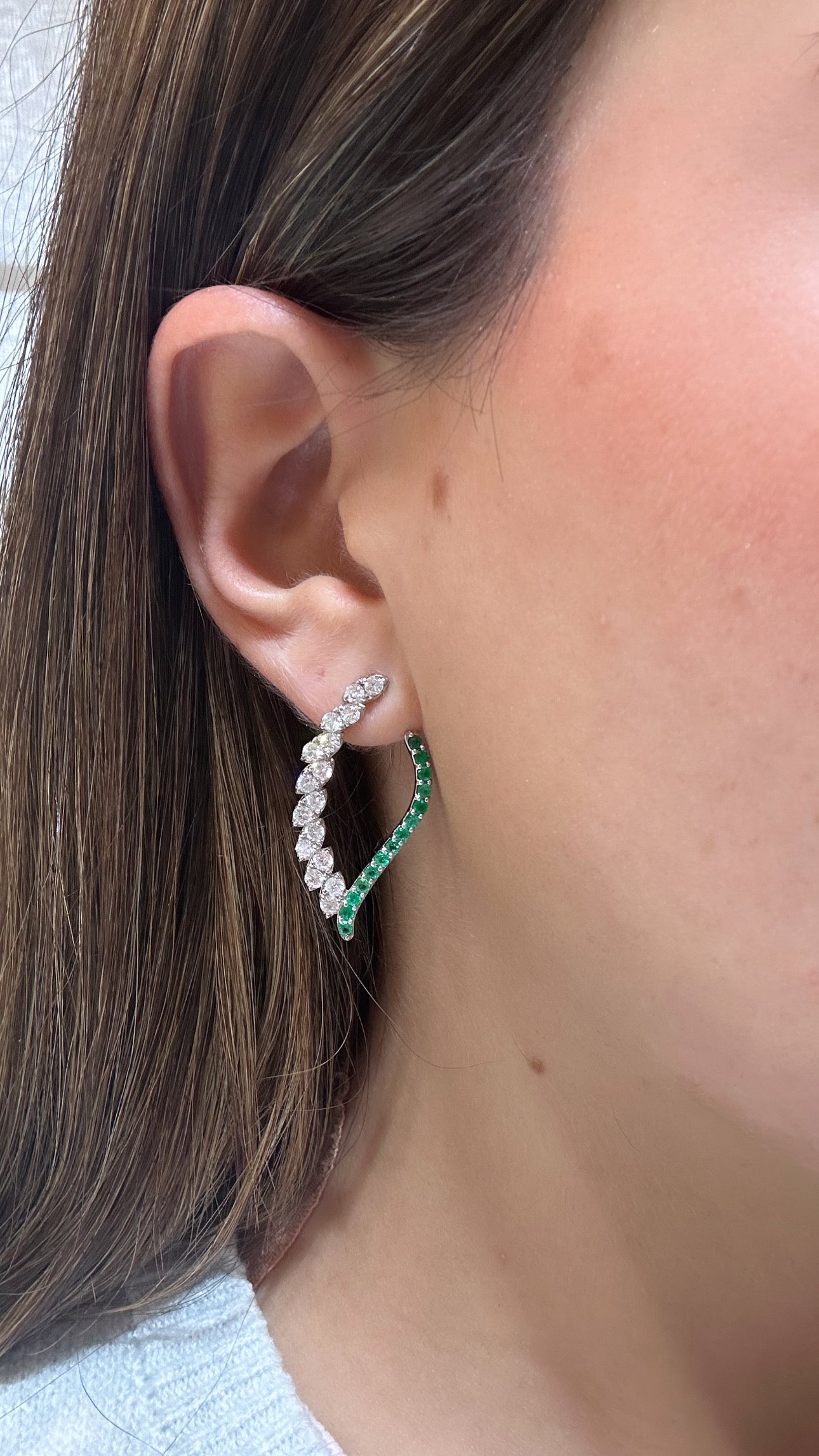EMERALD WAVE EARRINGS