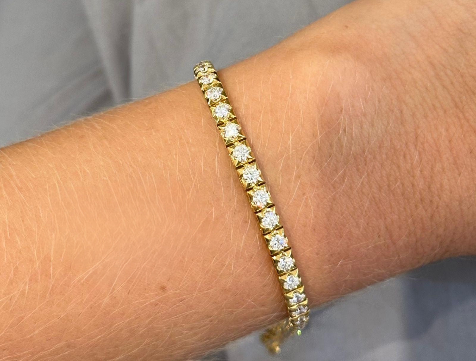 CLASSIC TENNIS BRACELET