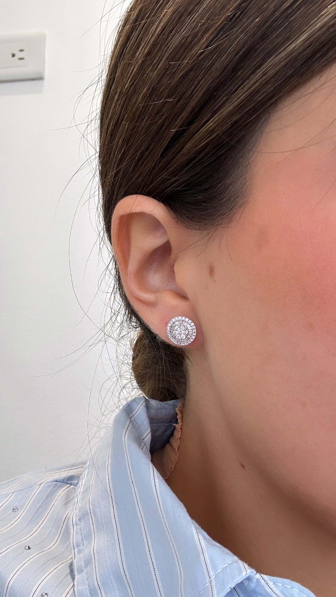 ROUNDED DIAMONDS STUDS