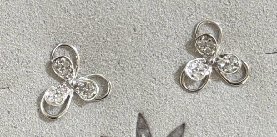 3 PETAL FLOWER