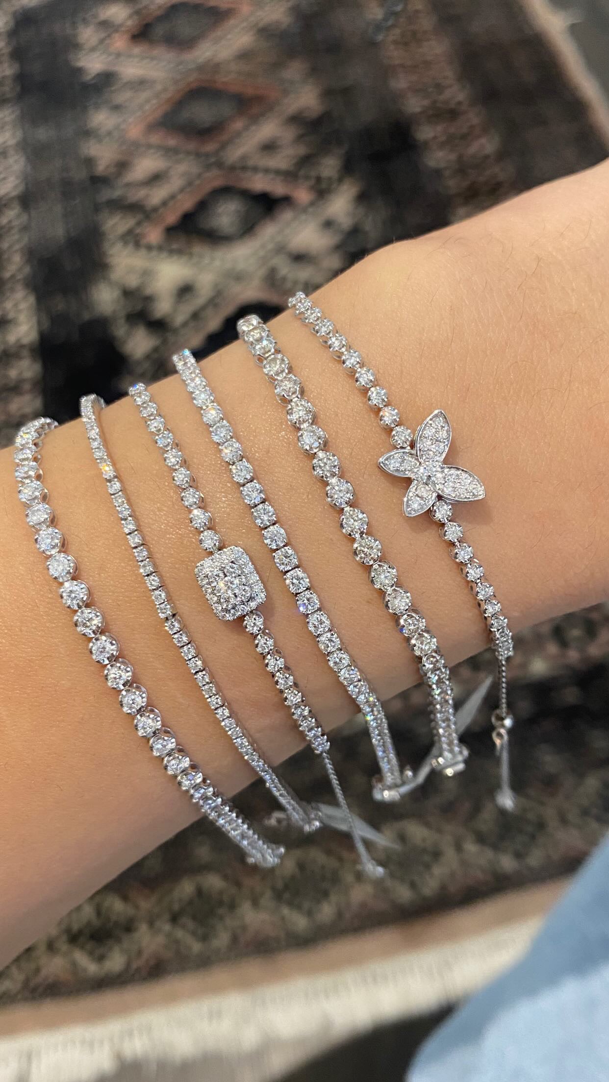 ADJUSTABLE BUTTERFLY BRACELET