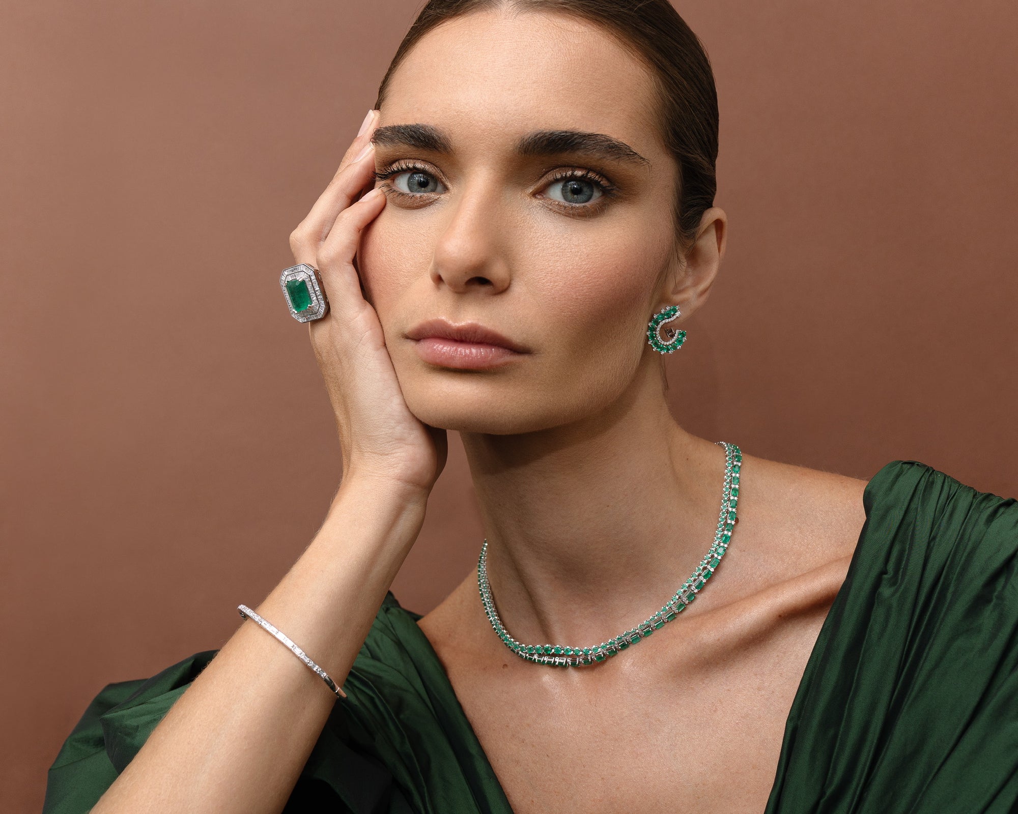 EMERALD AND DIAMOND RONDELLE EARRINGS