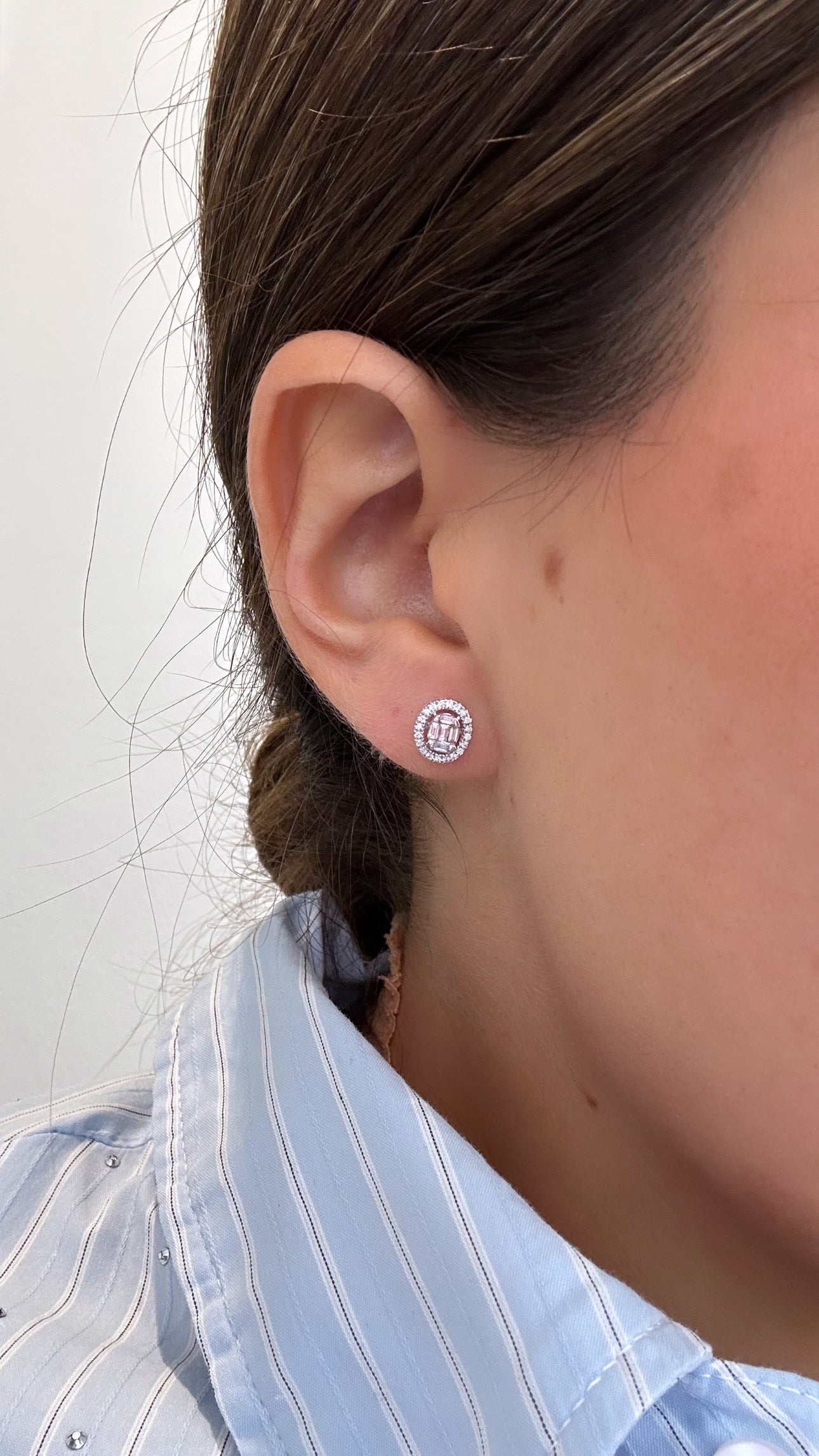 OVAL DIAMOND STUDS