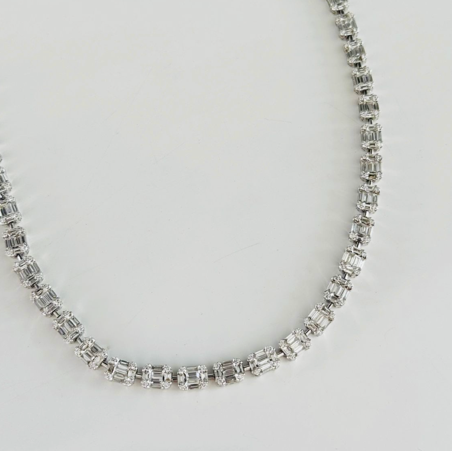 BAGUETTE DIAMOND NECKLACE