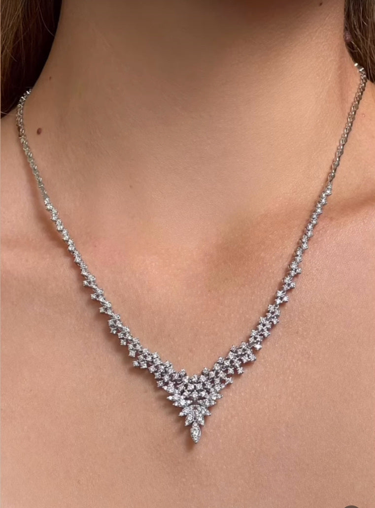 VINTAGE V DIAMOND NECKLACE