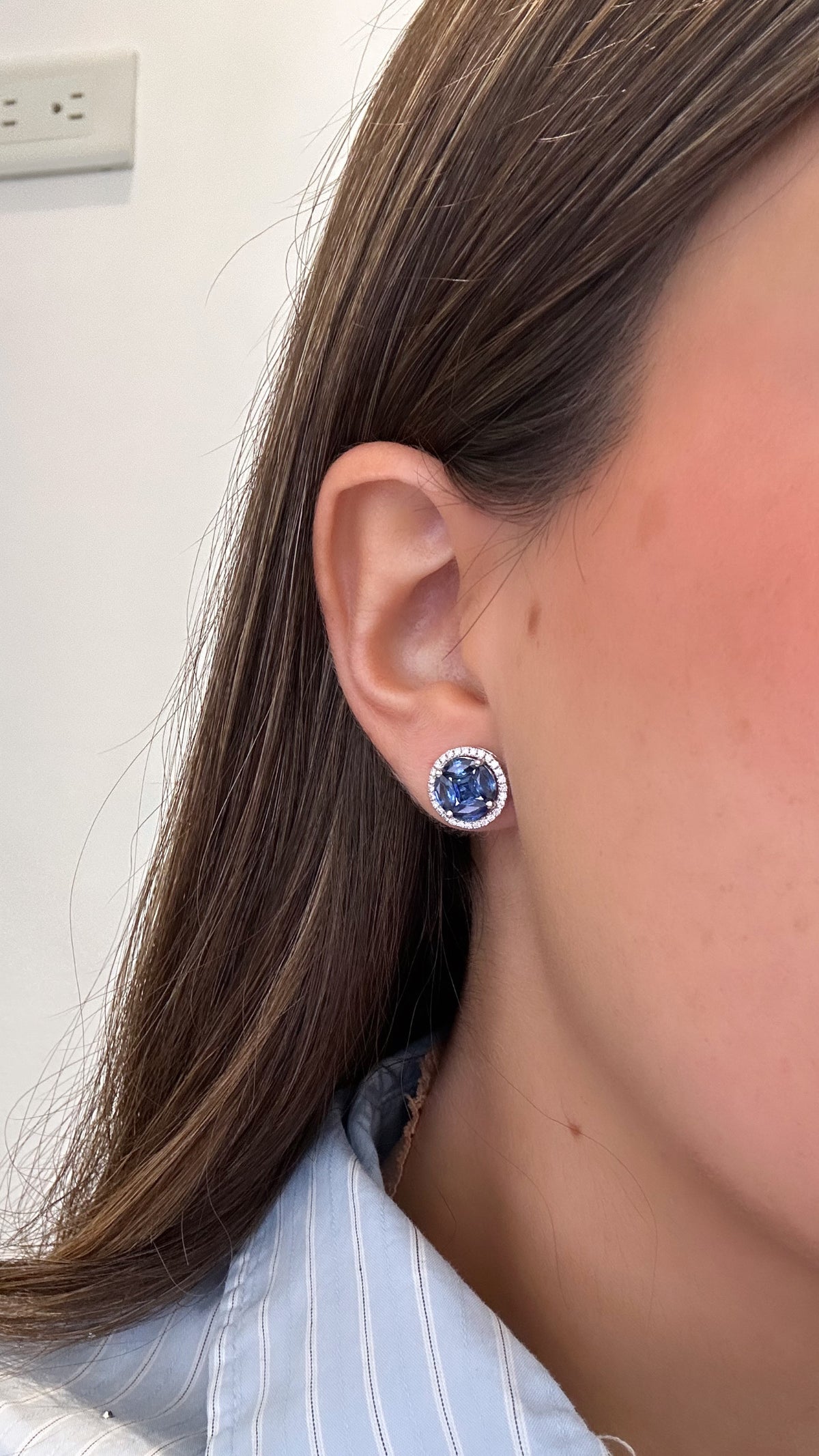SAPPHIRE STUDS