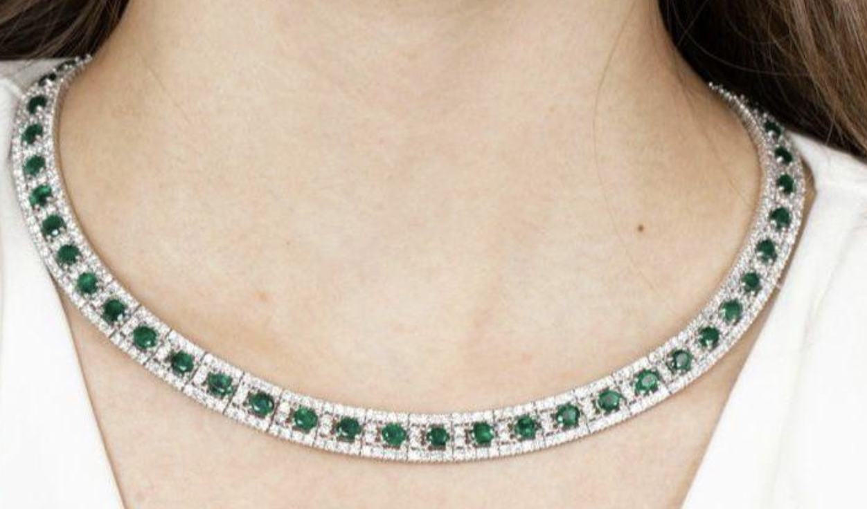 DIAMOND AND EMERALD RIVIÈRE NECKLACE