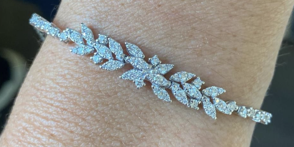 FLOWER TENNIS BRACELET