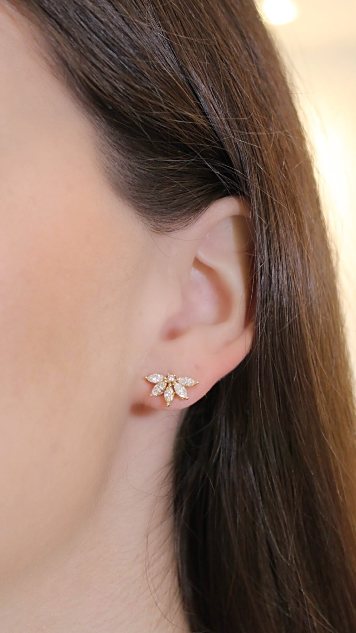 FLORAL SPARK DIAMOND EARRINGS