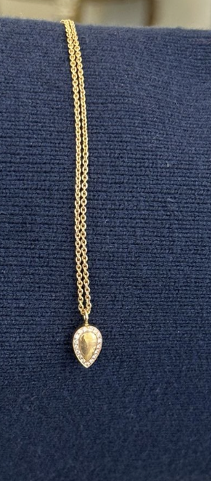 GOLDEN DROP WITH DIAMONDS