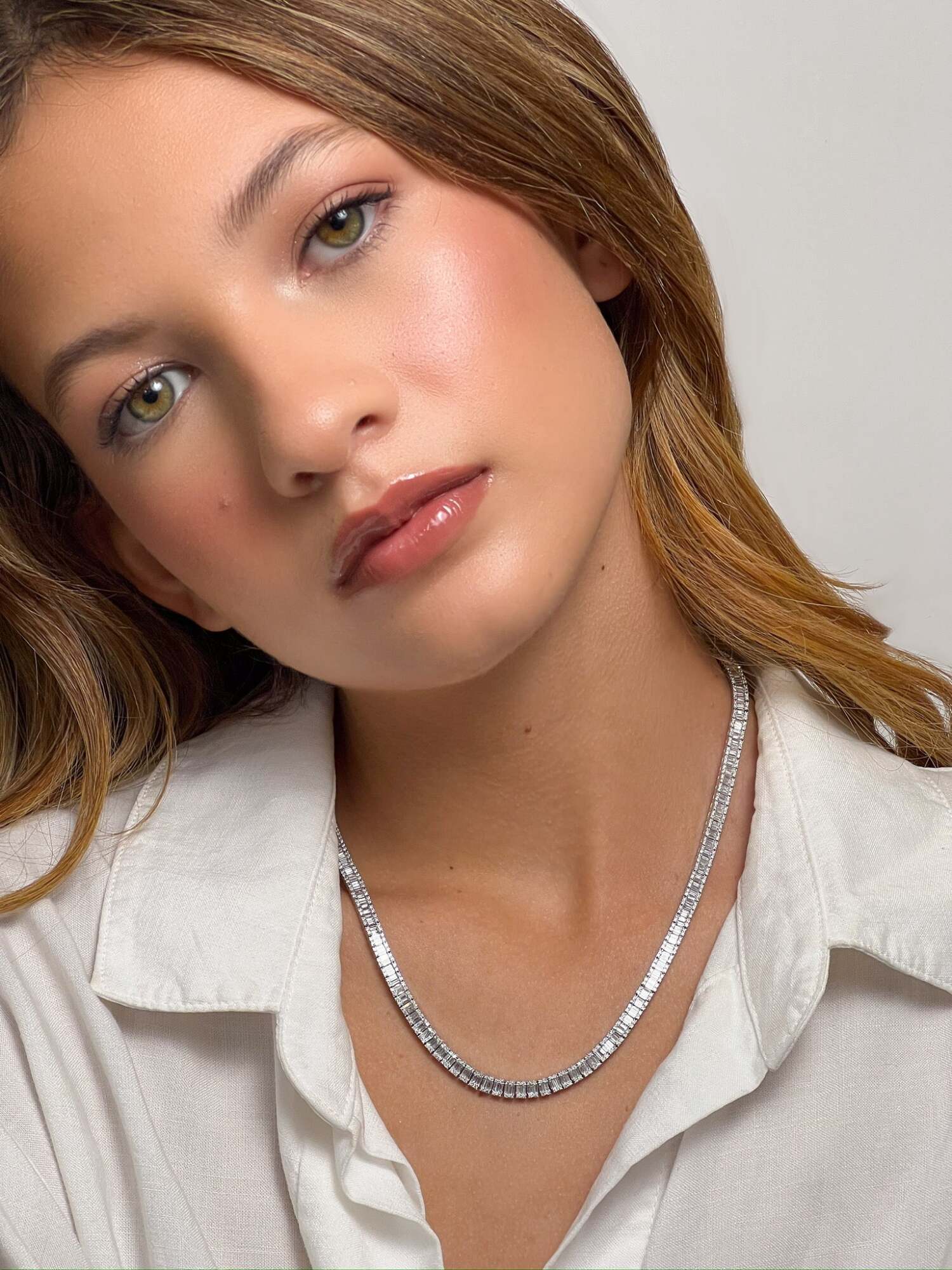 BAGUETTE HALF NECKLACE