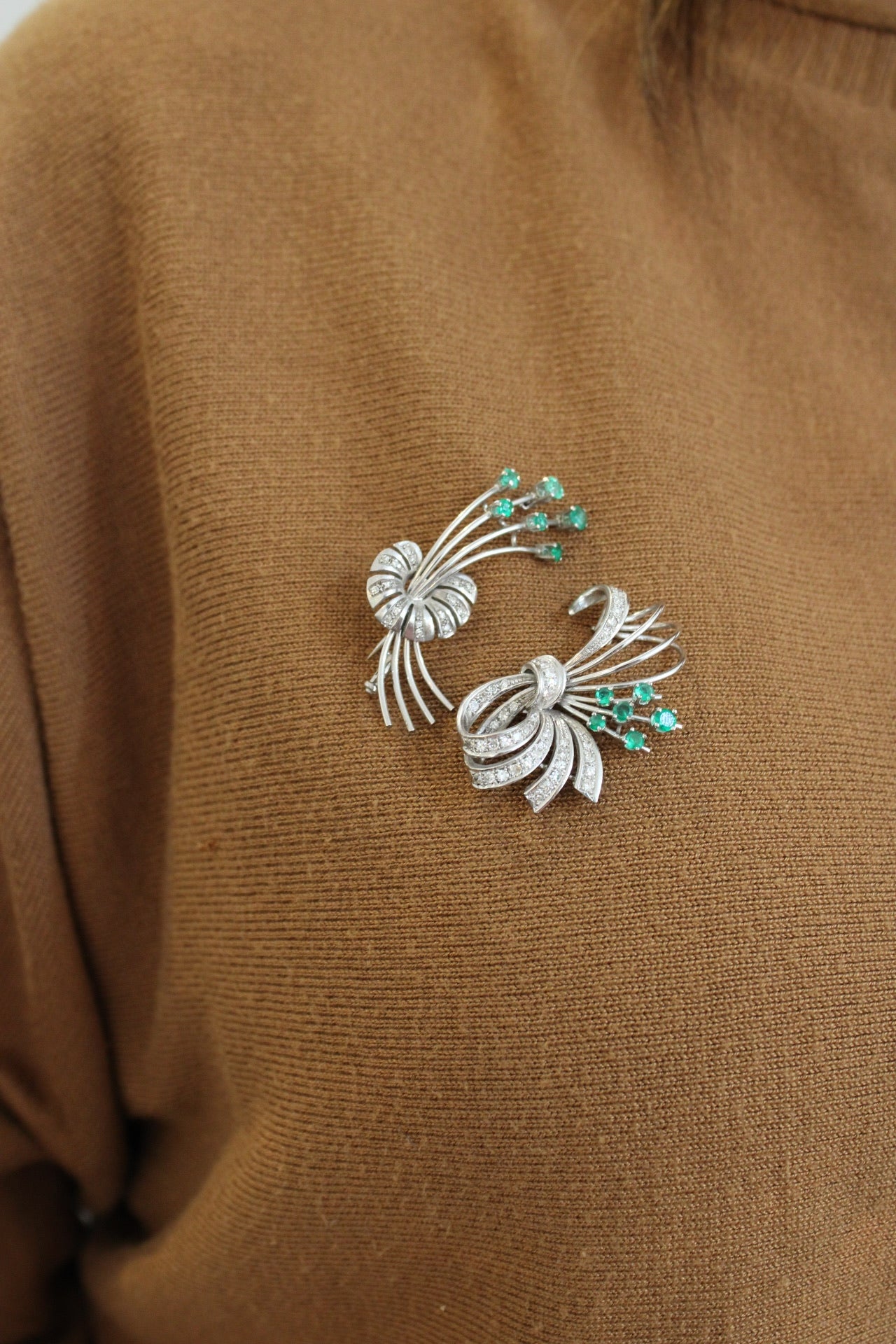 EMERALD REVEIRE VINTAGE BROCHE